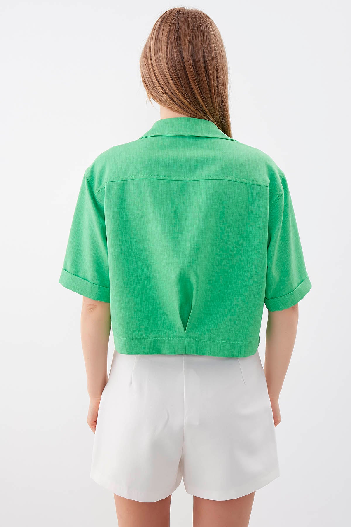 COMPACT SLEEVE CROP SHIRT