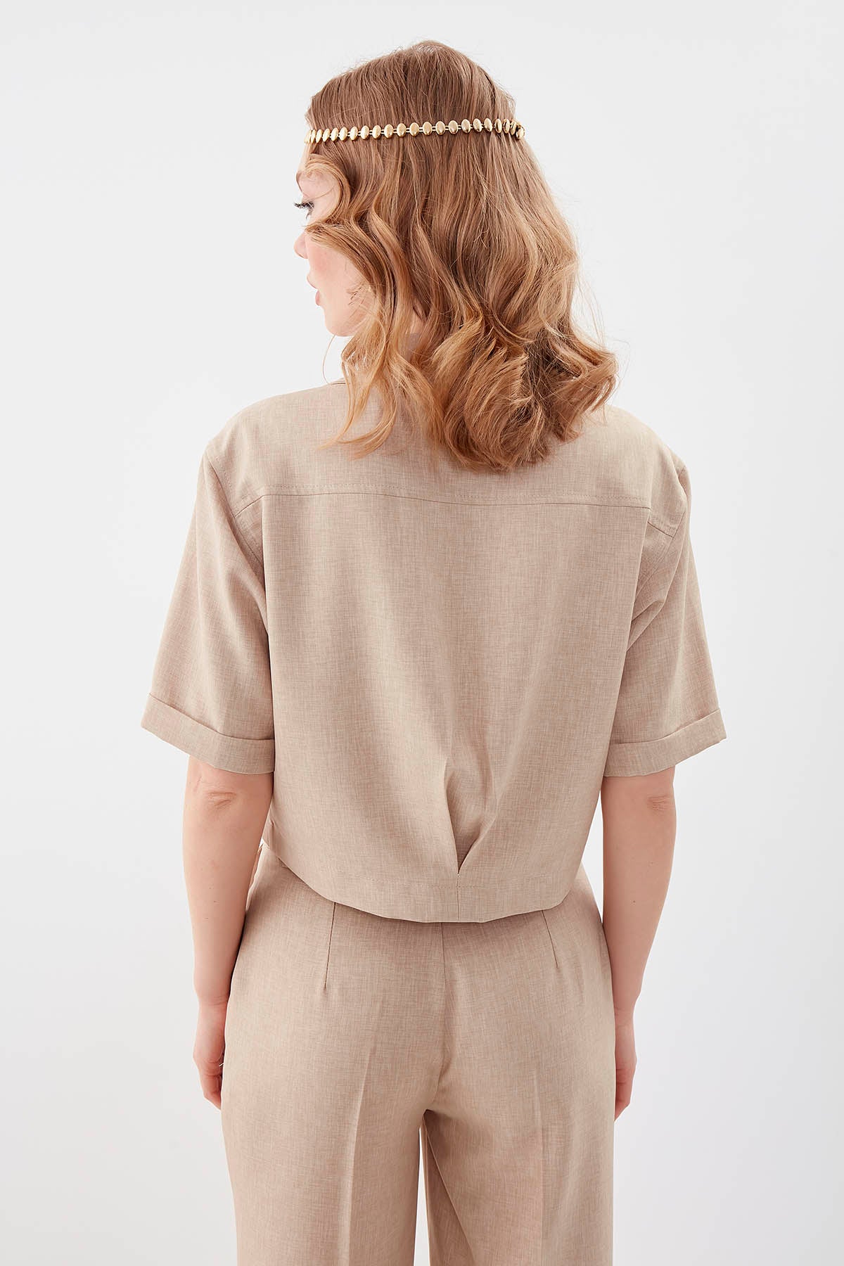 COMPACT SLEEVE CROP SHIRT