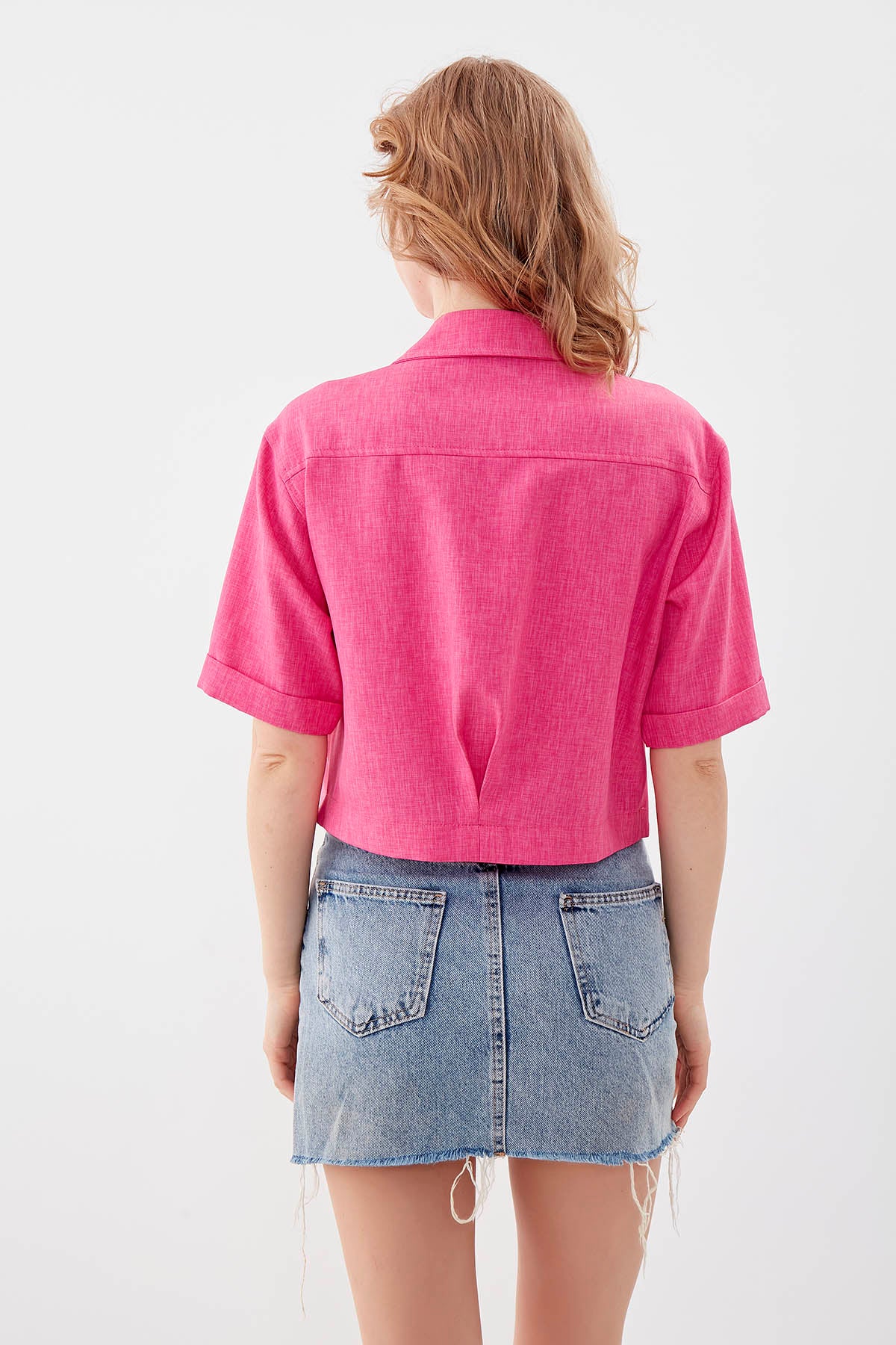 COMPACT SLEEVE CROP SHIRT