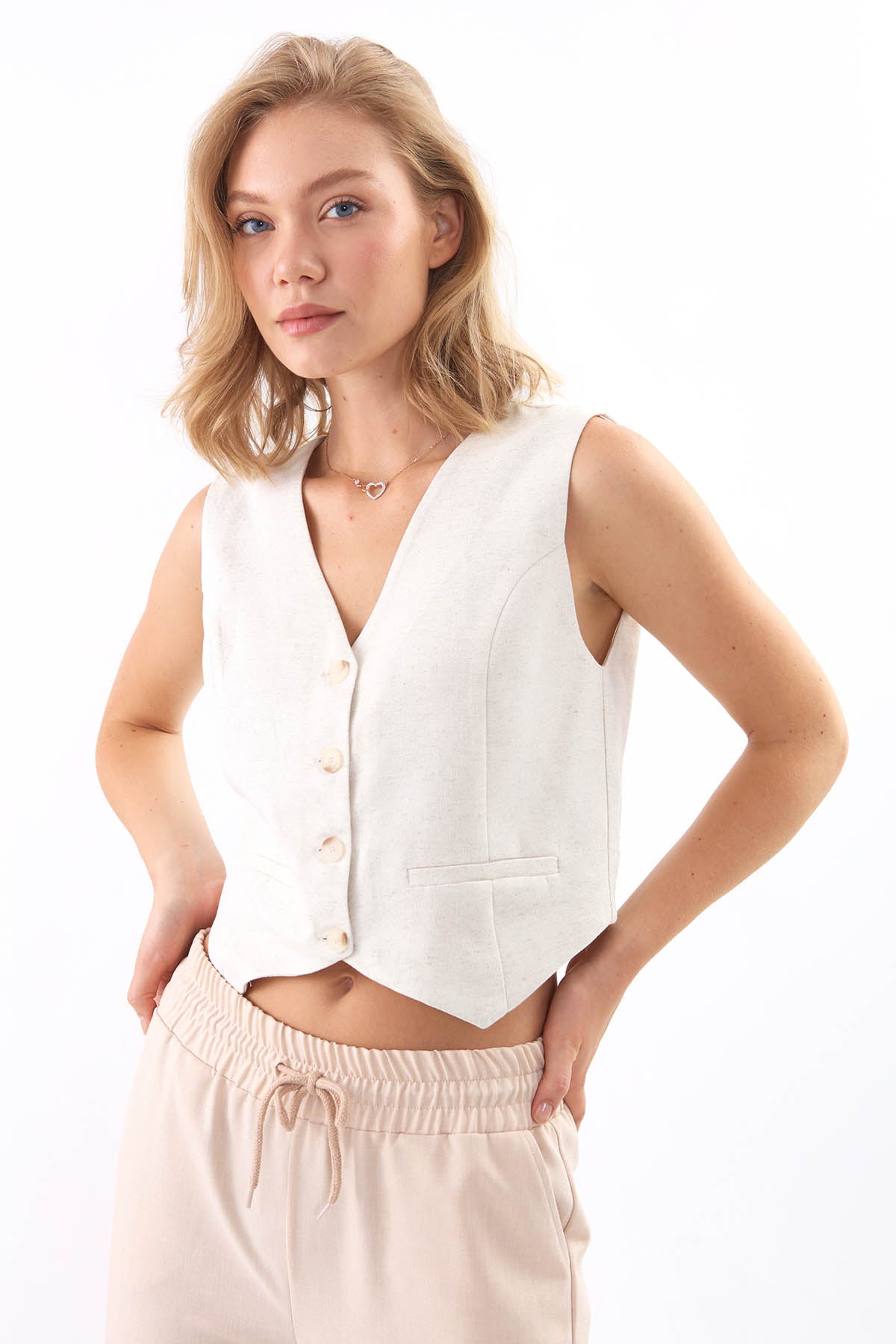 DOUBLE POCKET BUTTON VEST