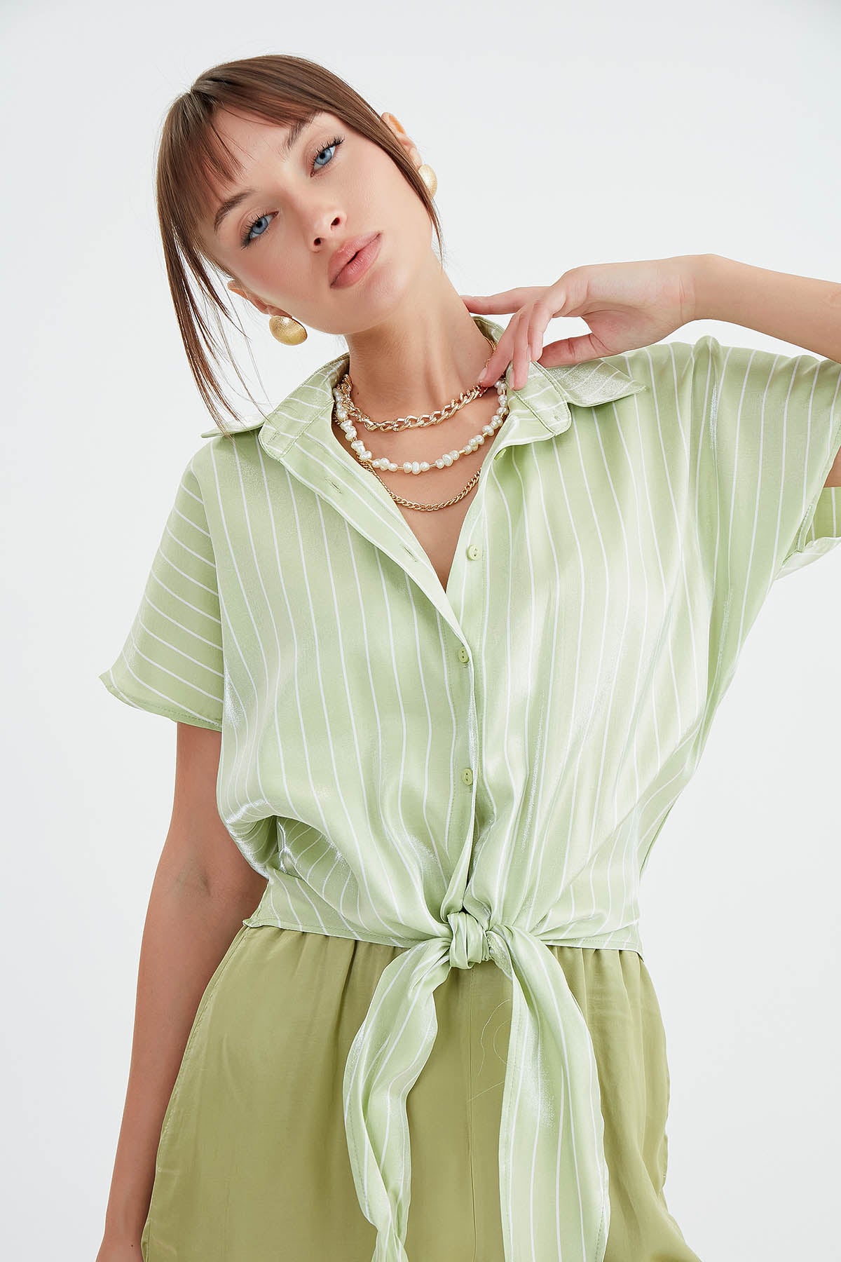 STRIPED GLOSSY SATIN FRONT LINKED SHIRT