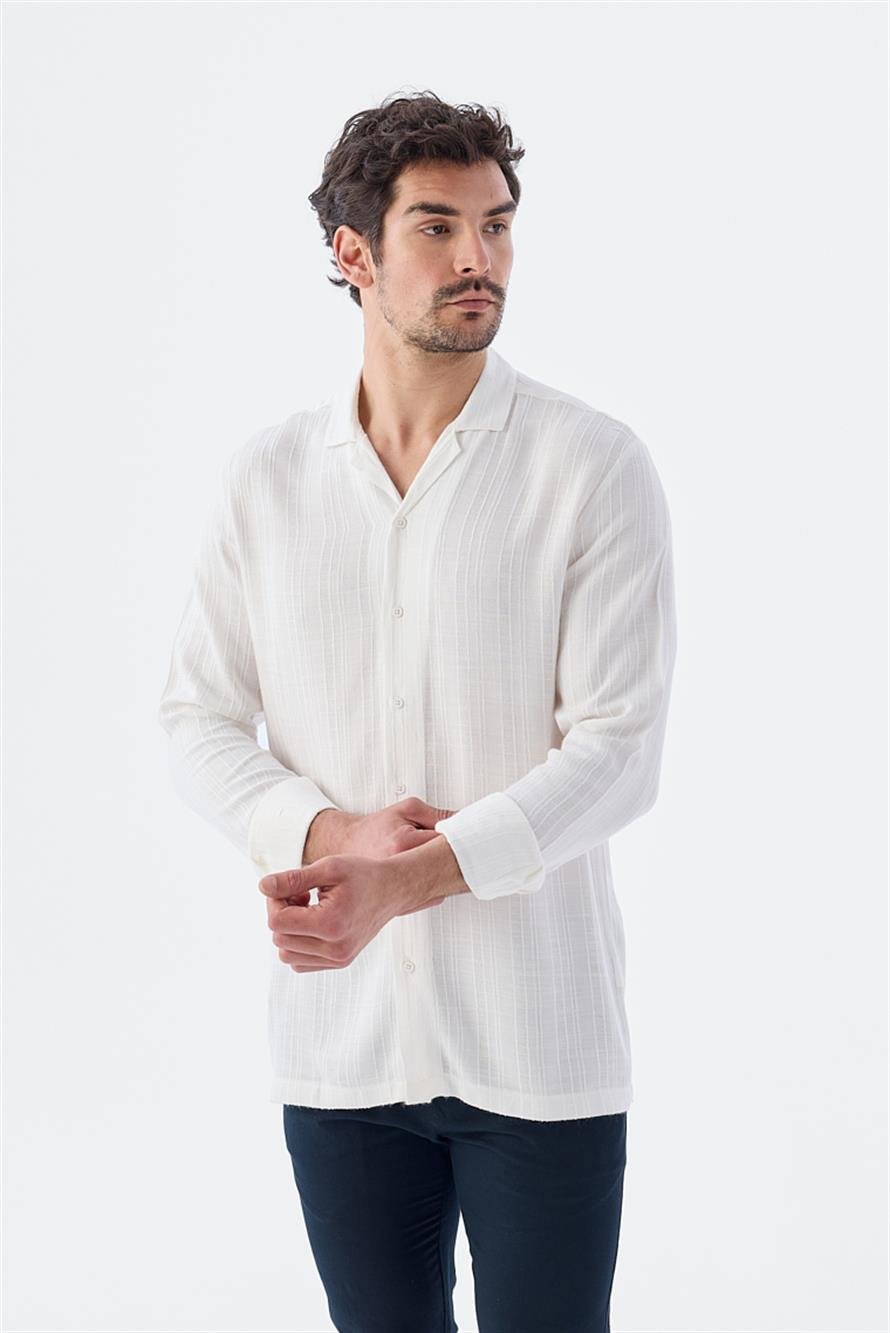 100% Cotton Bohemian Shirt with White Classic Fit Cutaway Collar Stripes.