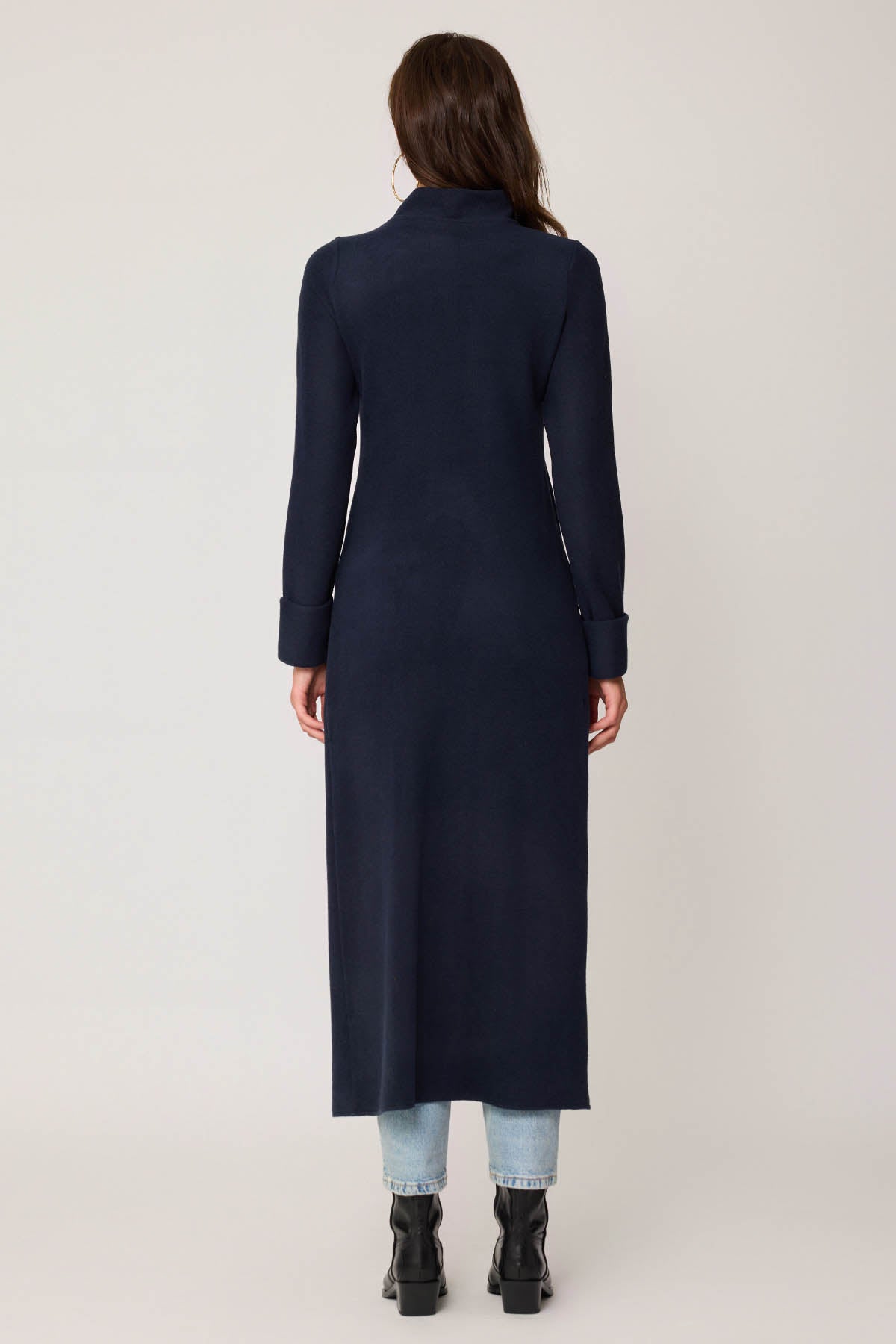 DEEP-SPLIT KNITTED BLOUSE