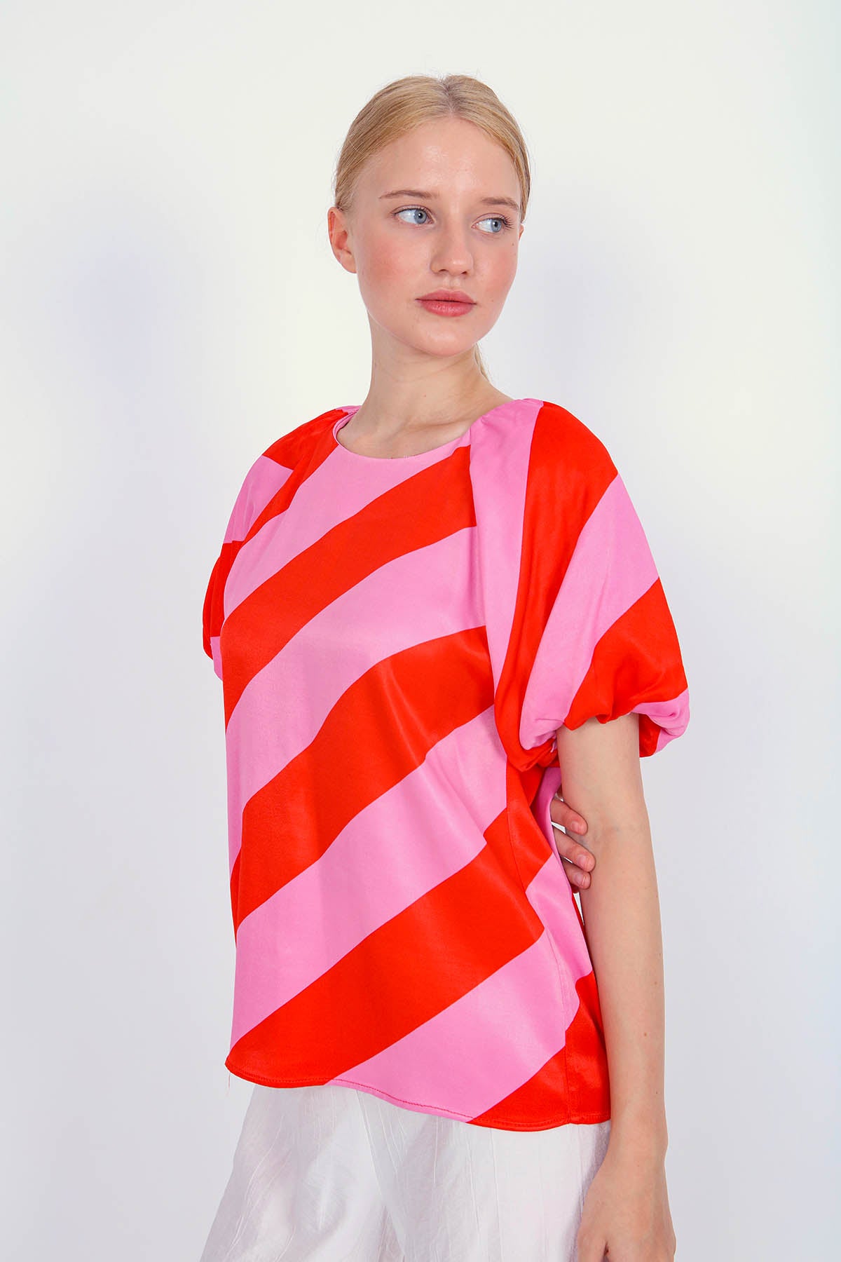 THICK DIAGONAL LINE PATTERNED LOOSE SLEEVE BLOUSE