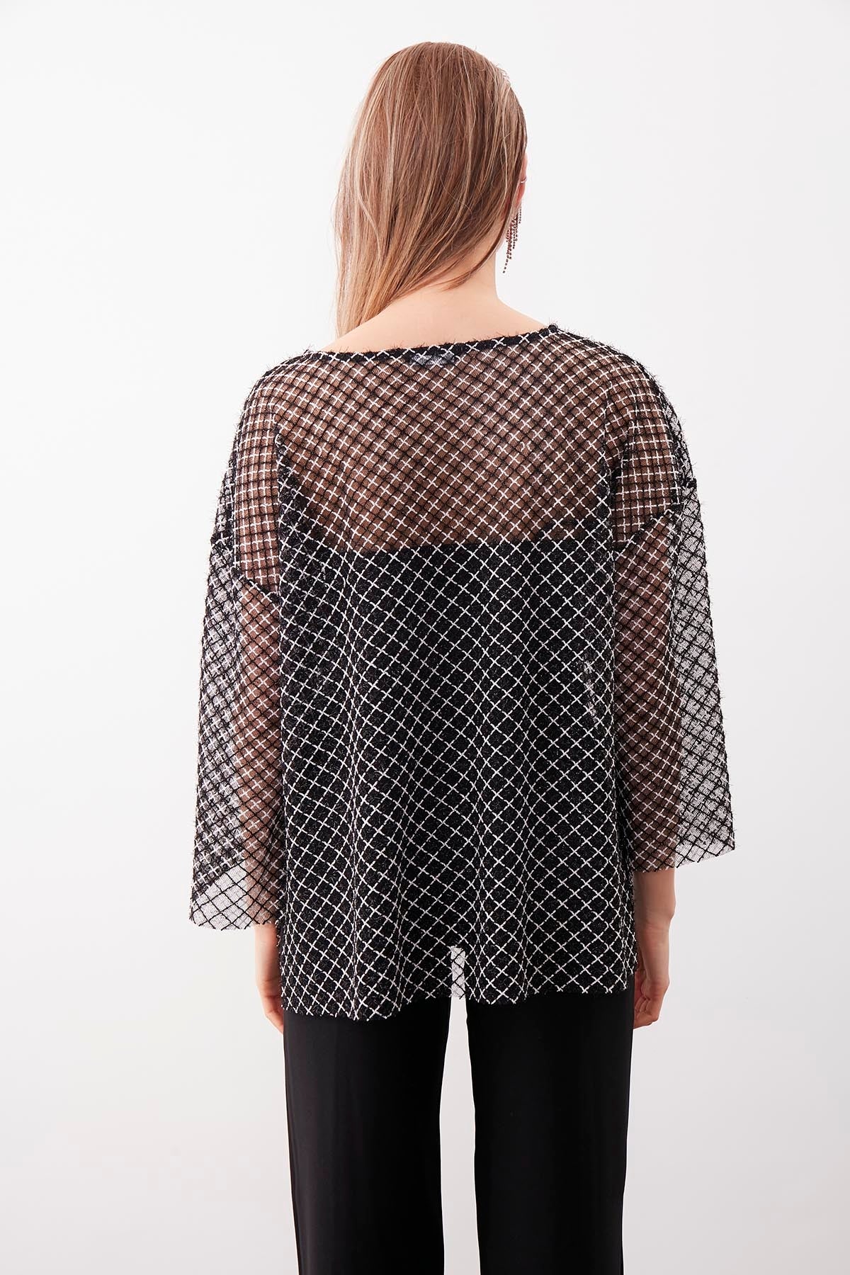 TRANSPARENT PATTERNED BLOUSE