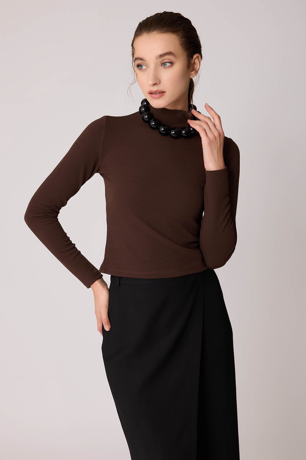 TURTLENECK CROP BLOUSE