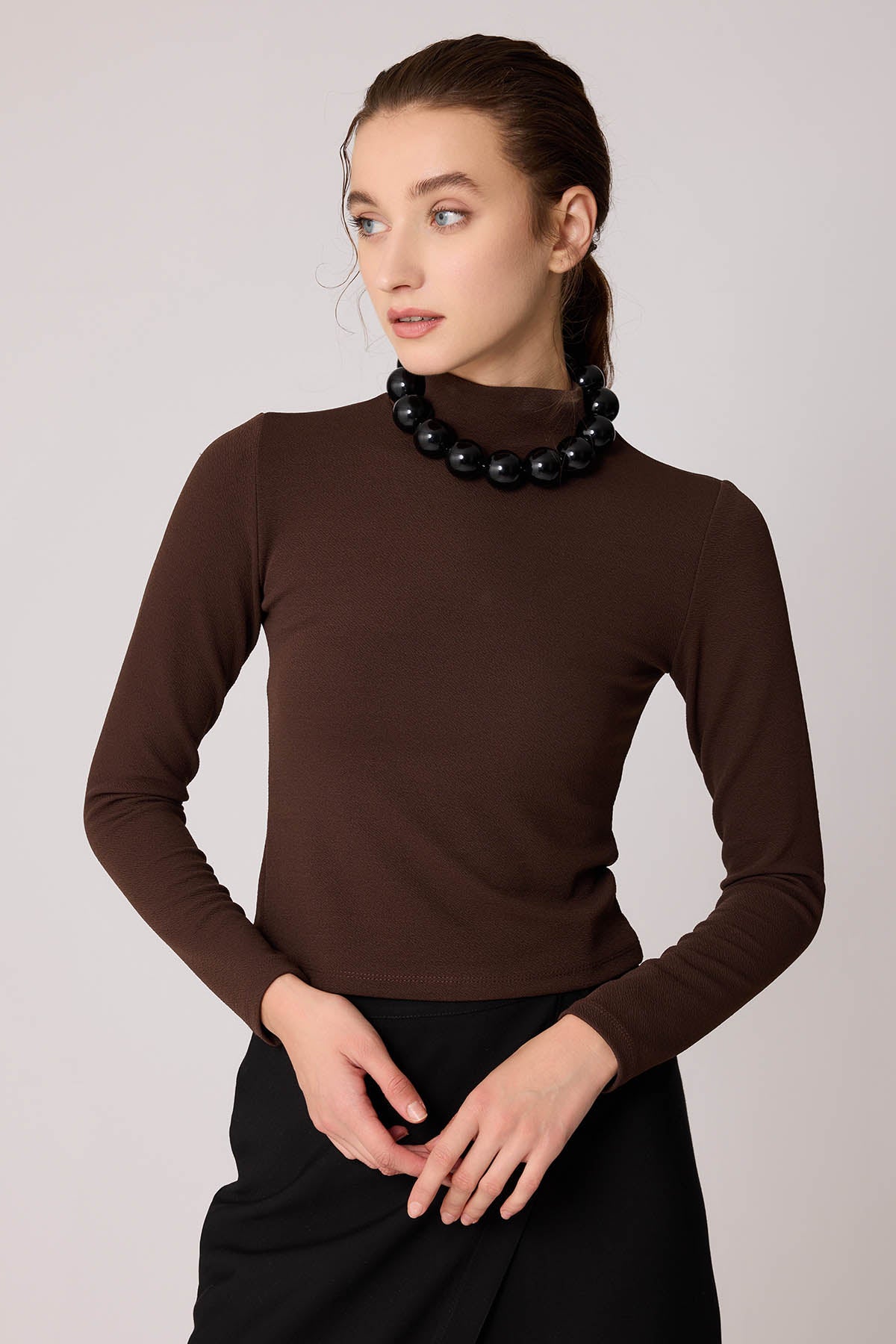 TURTLENECK CROP BLOUSE