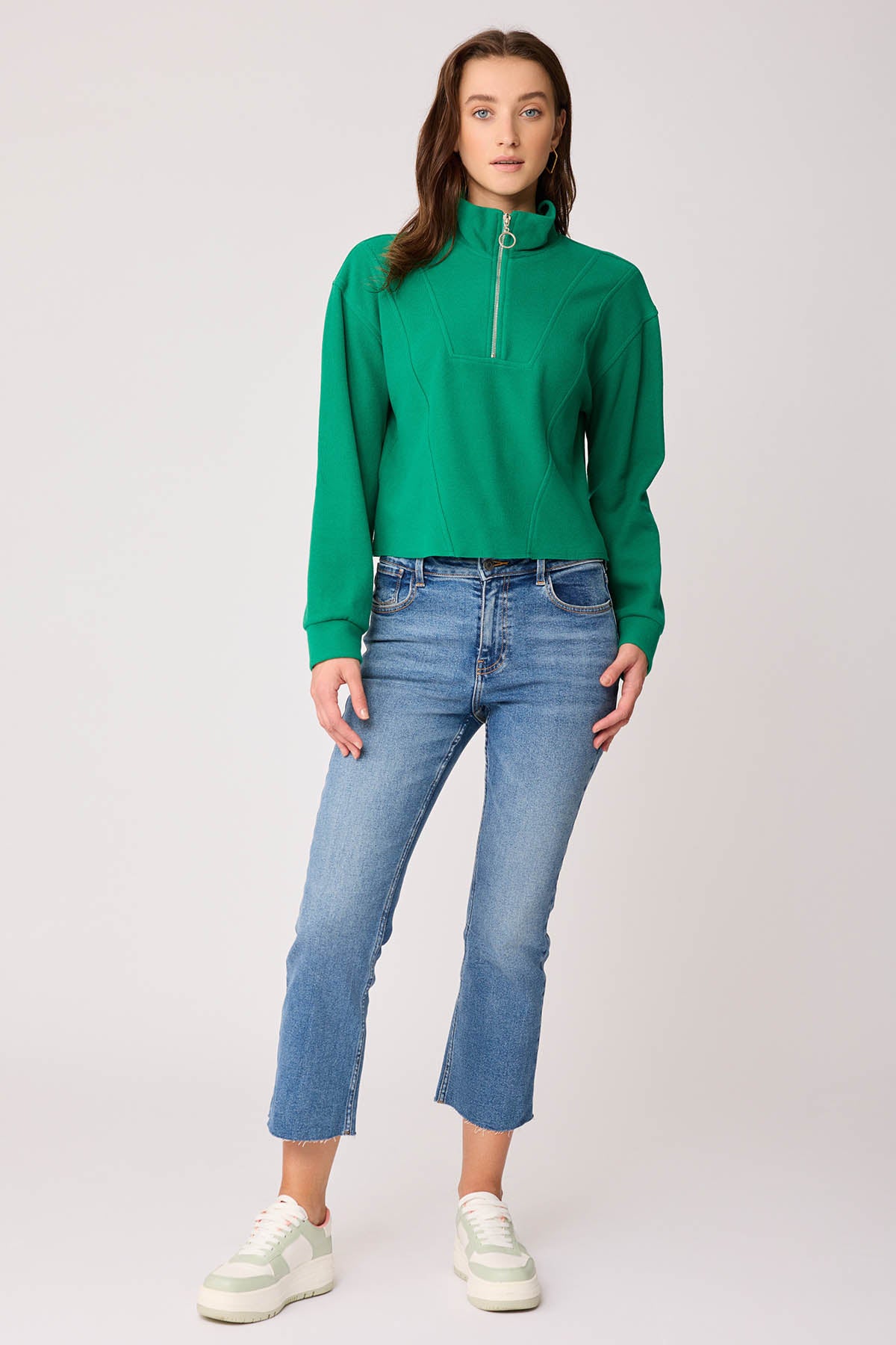 KNITTED SWEATSHIRT WITH STEEP COLLAR & ZIPPER