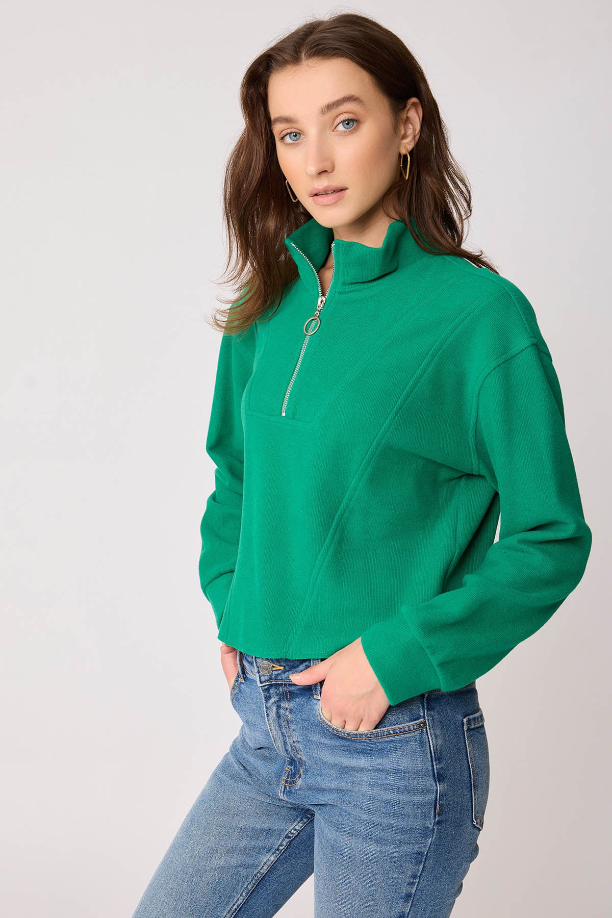 KNITTED SWEATSHIRT WITH STEEP COLLAR & ZIPPER