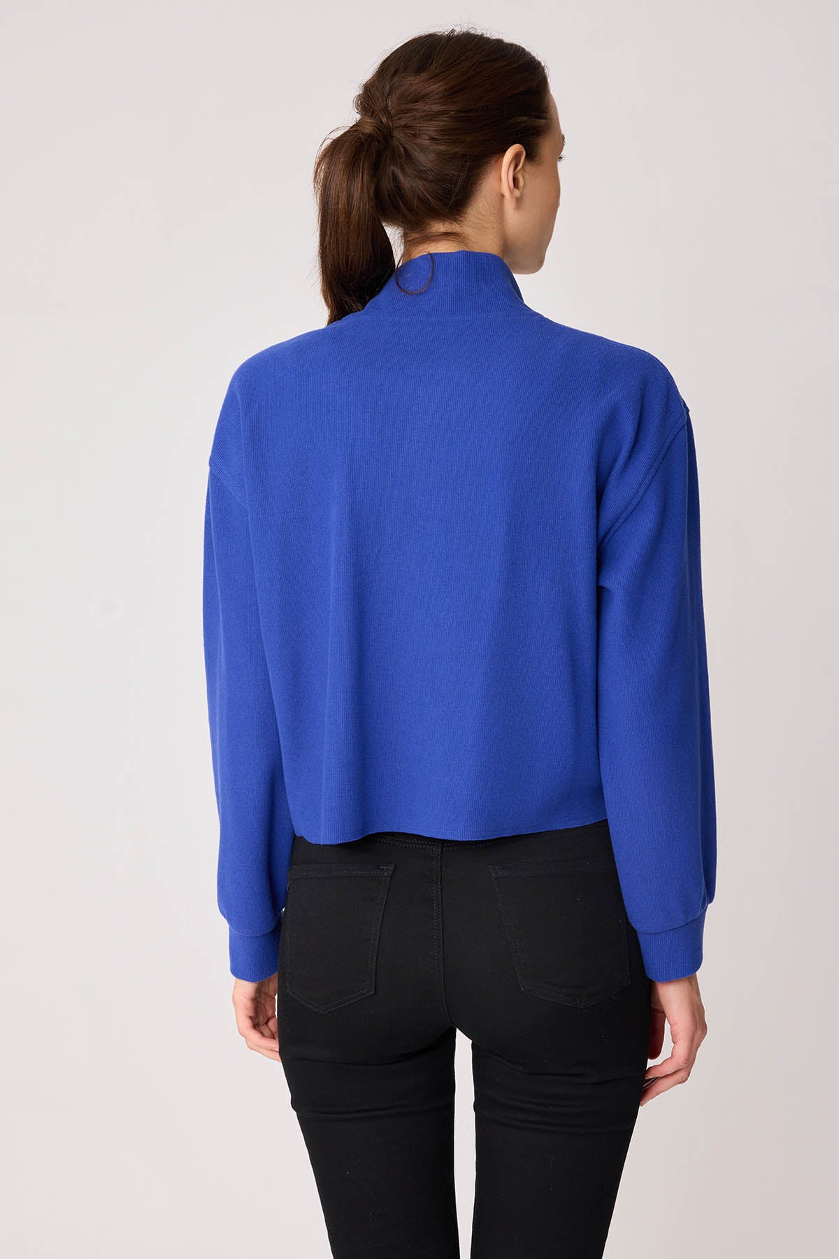 KNITTED SWEATSHIRT WITH STEEP COLLAR & ZIPPER
