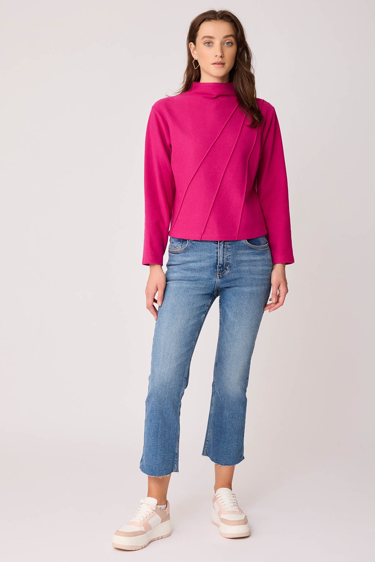 STEEP COLLAR FRONT-STITCHED BACK-ZIPPED BLOUSE