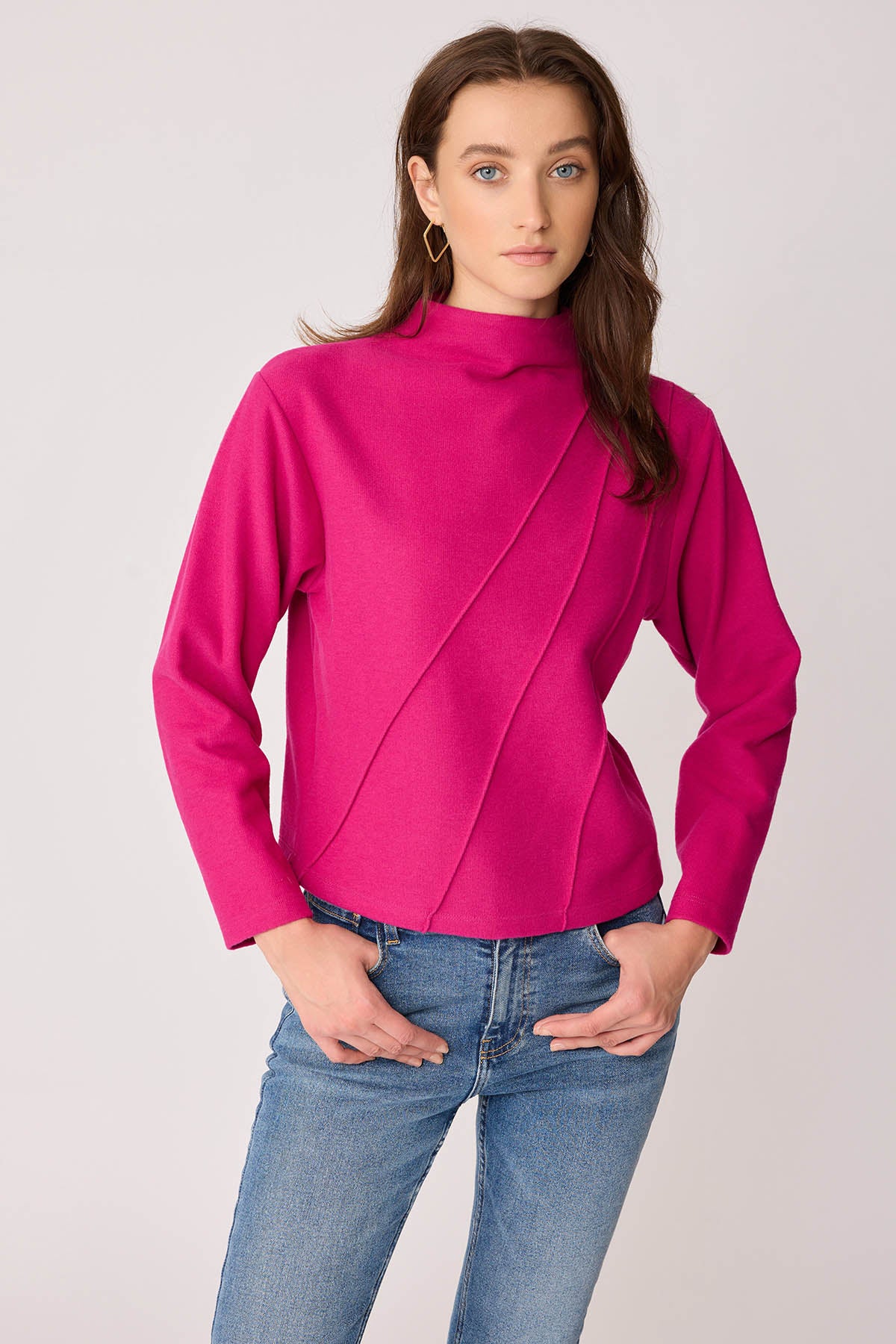 STEEP COLLAR FRONT-STITCHED BACK-ZIPPED BLOUSE