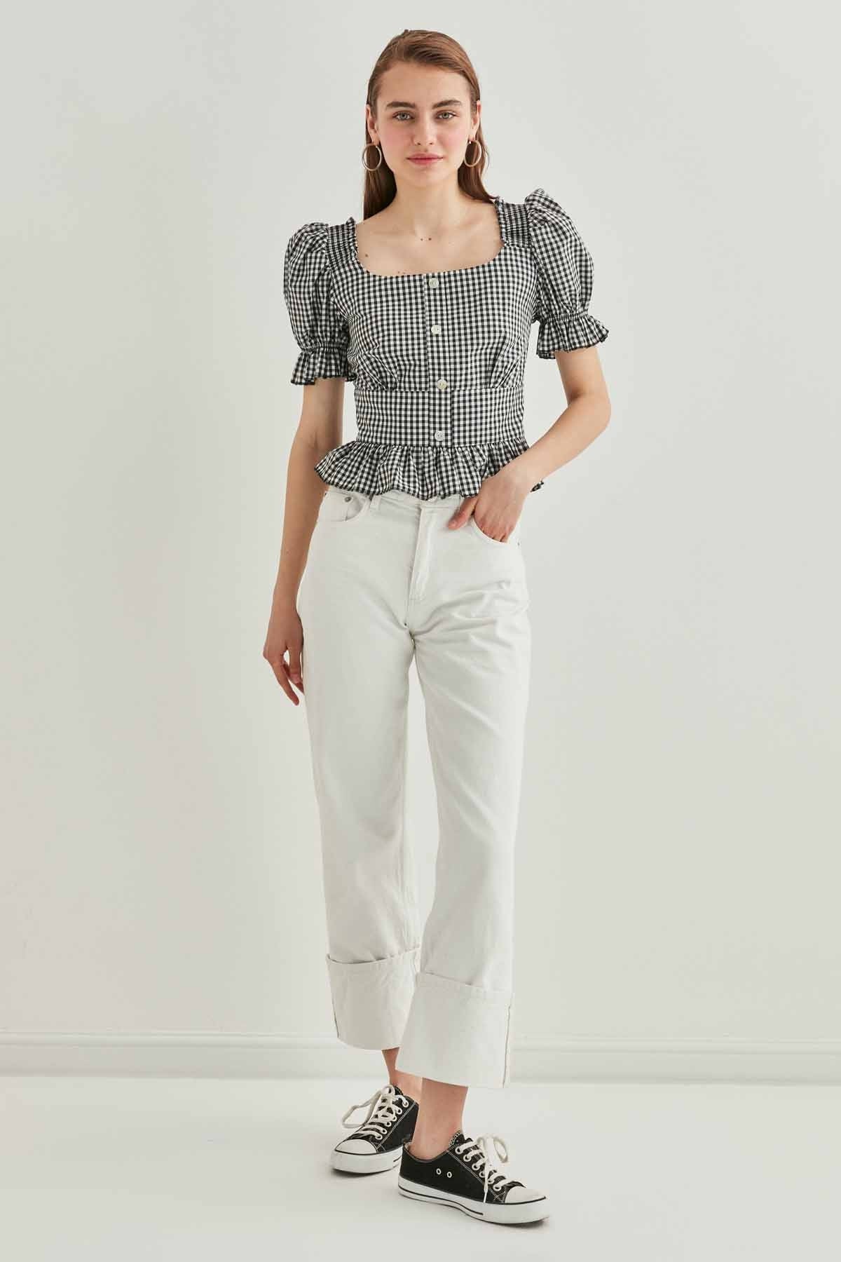 BUTTON DETAILED CHECKERED BLOUSE