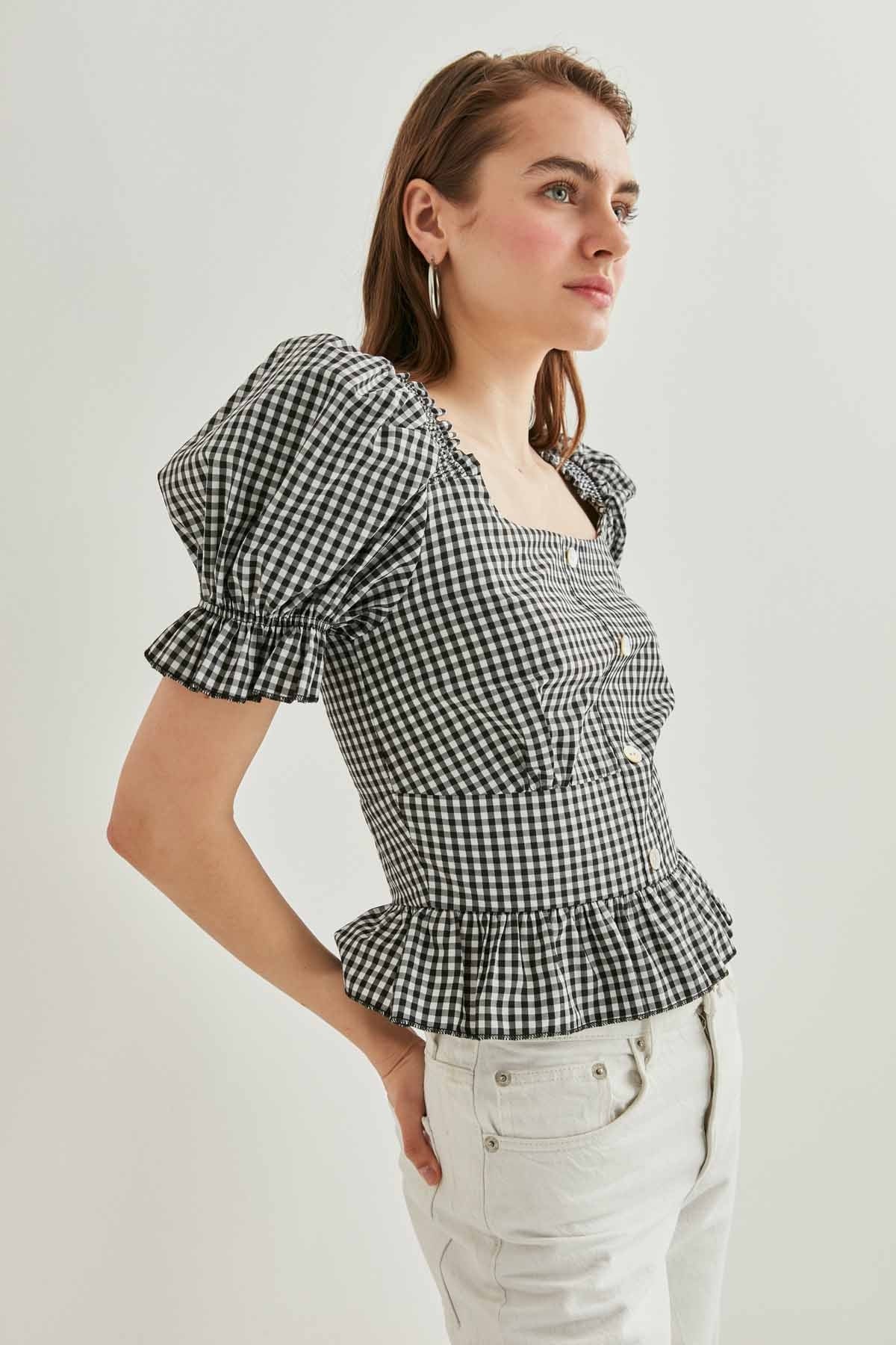 BUTTON DETAILED CHECKERED BLOUSE