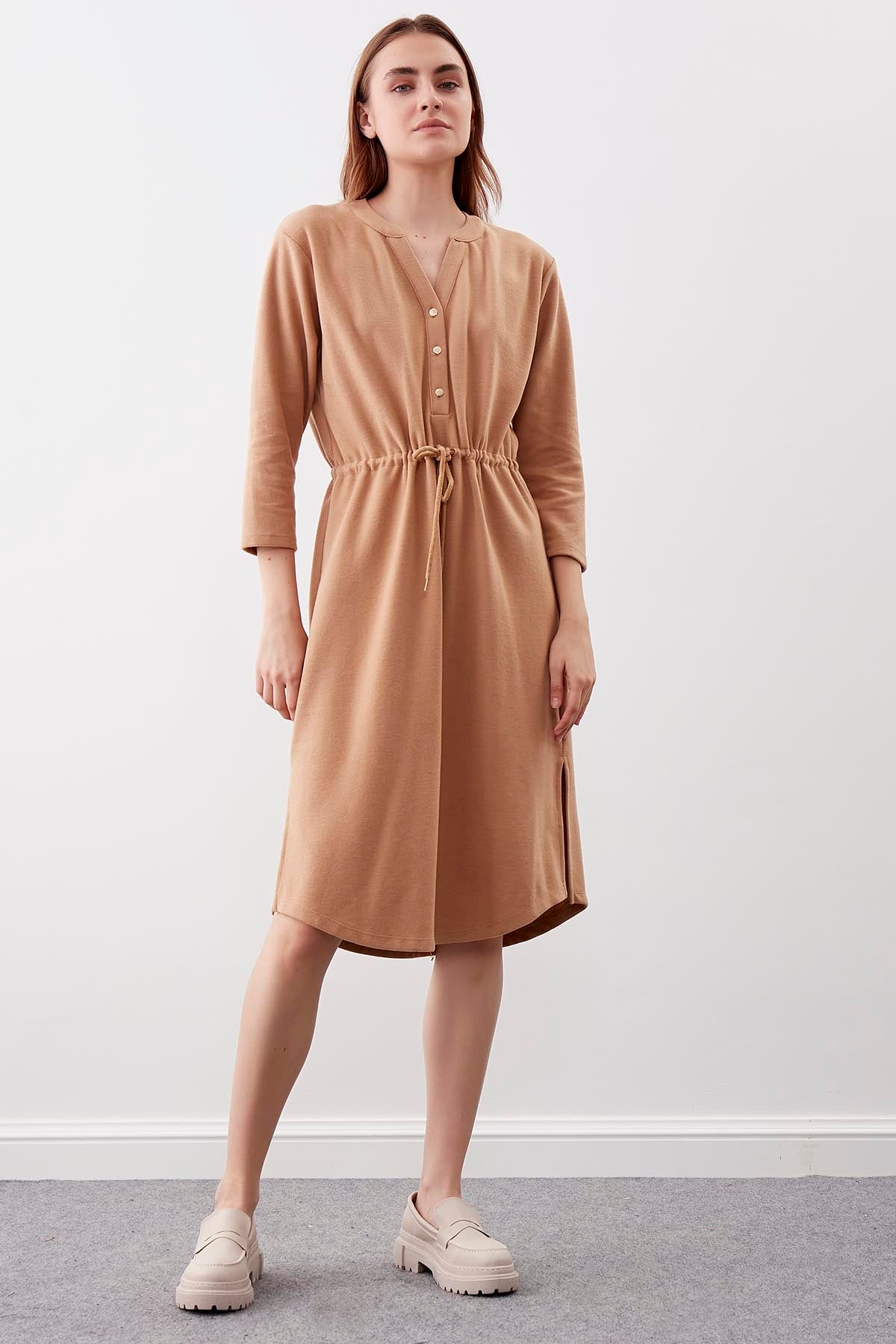 KNITTED DRESS WITH BUTTONS