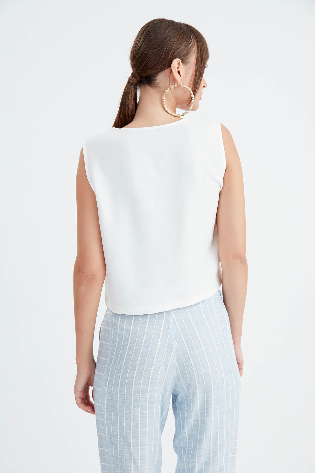 CROP VEST WITH BUTTONS