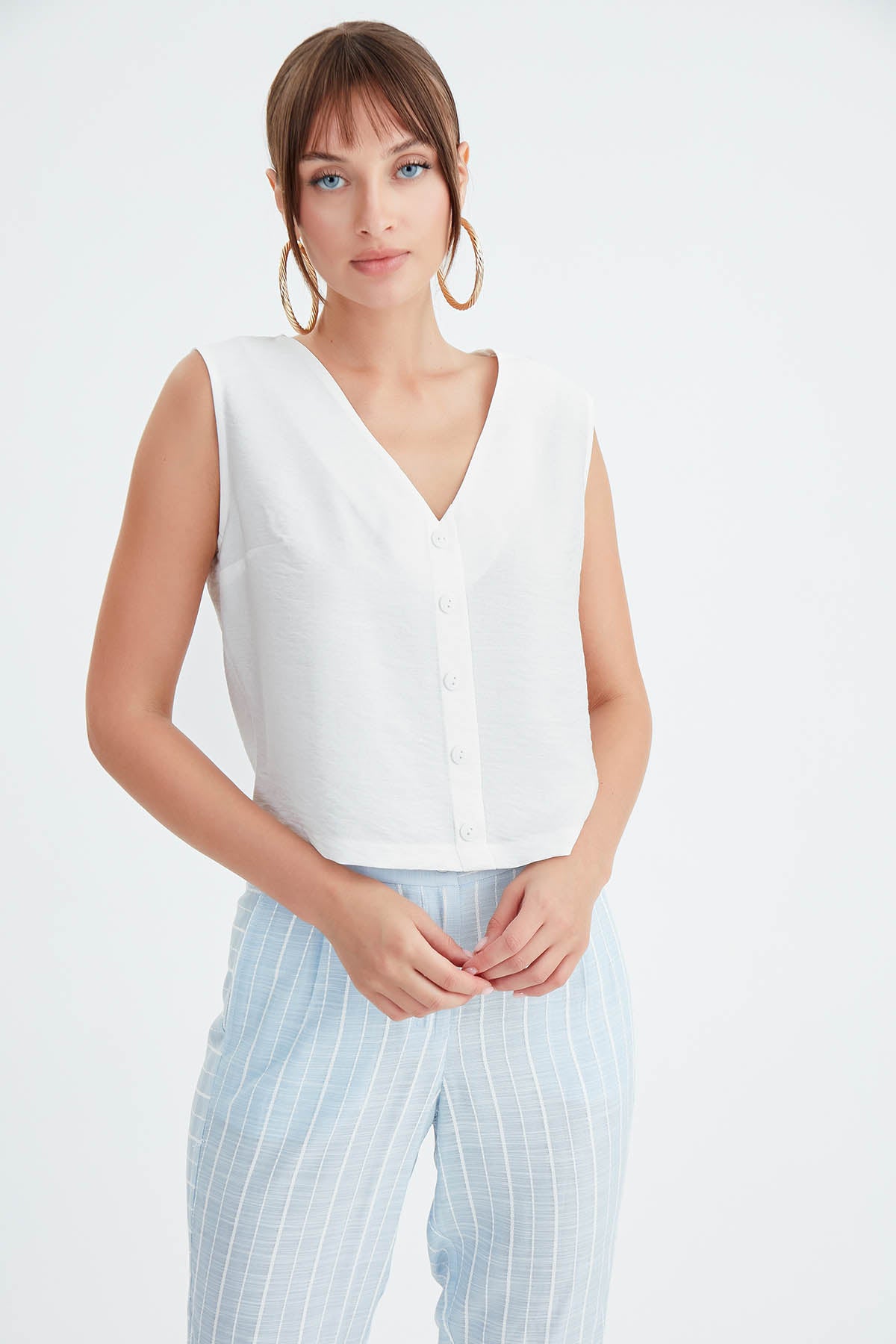 CROP VEST WITH BUTTONS