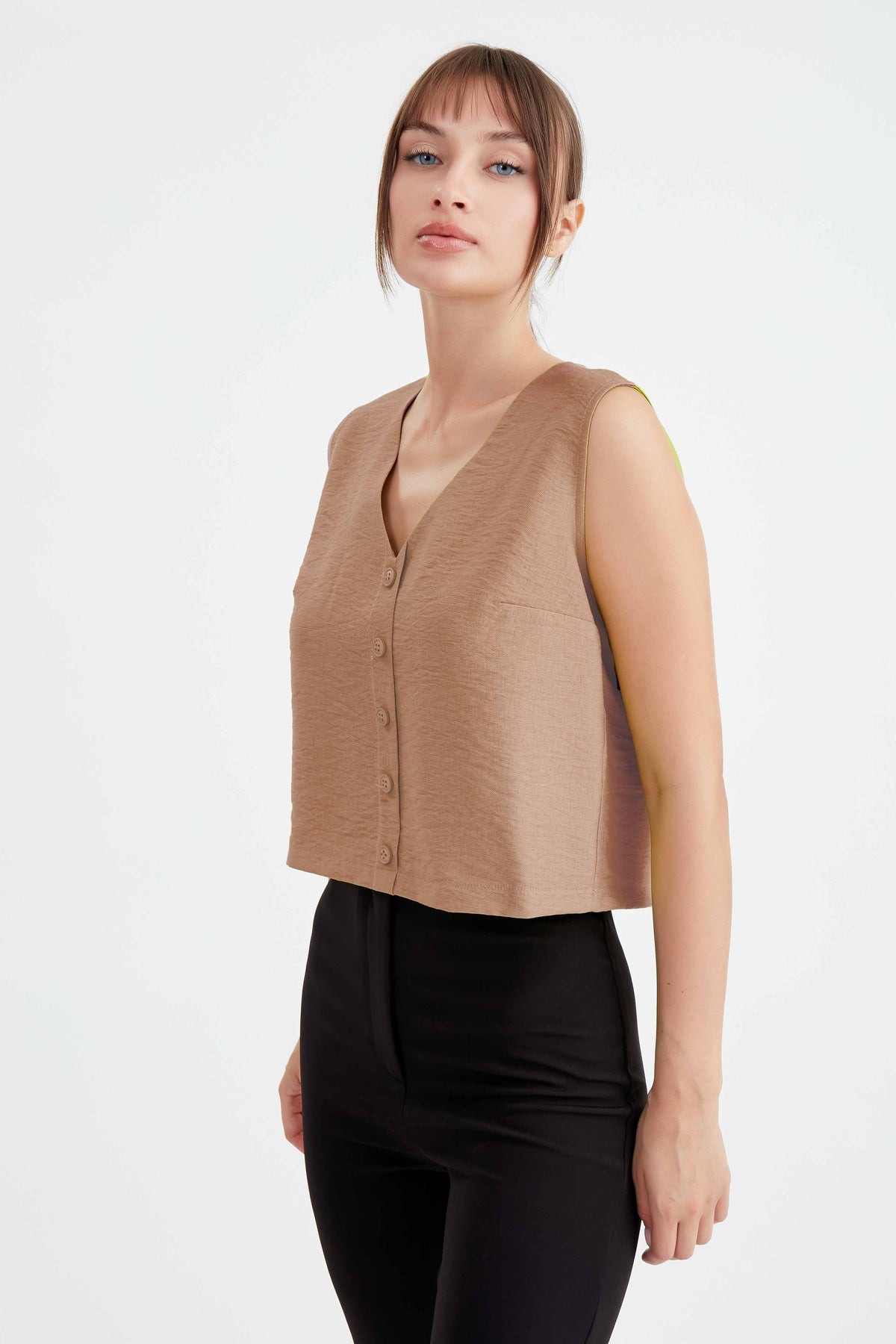 CROP VEST WITH BUTTONS