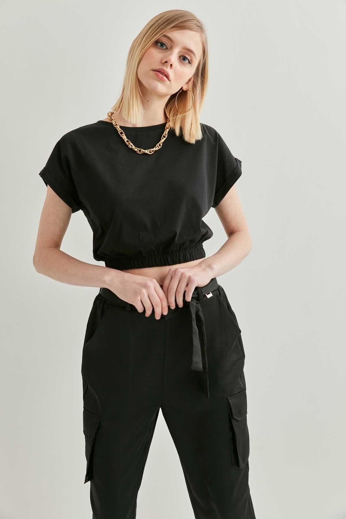 LOW SLEEVE ELASTANE WAIST TOP