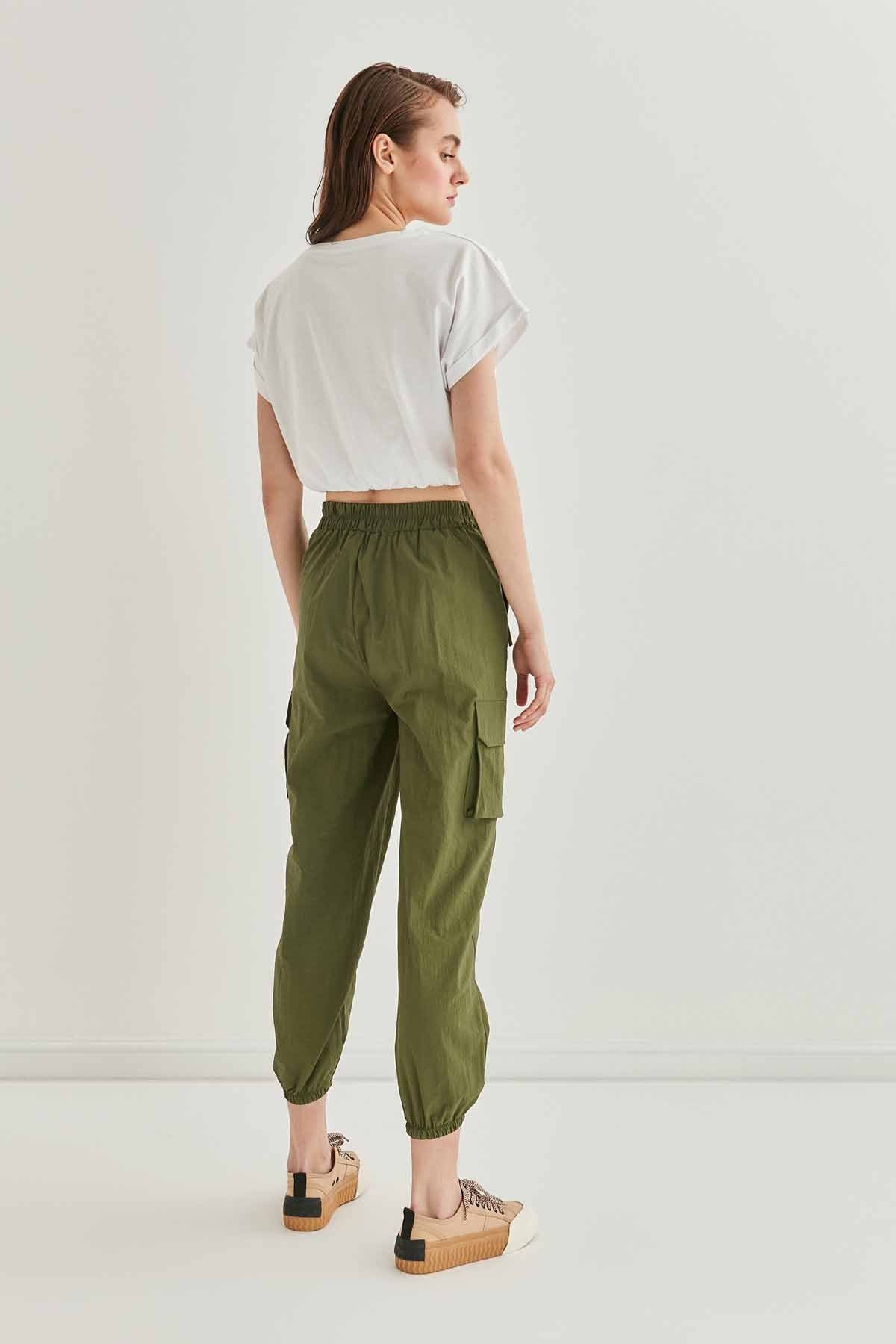 LOW SLEEVE ELASTANE WAIST TOP