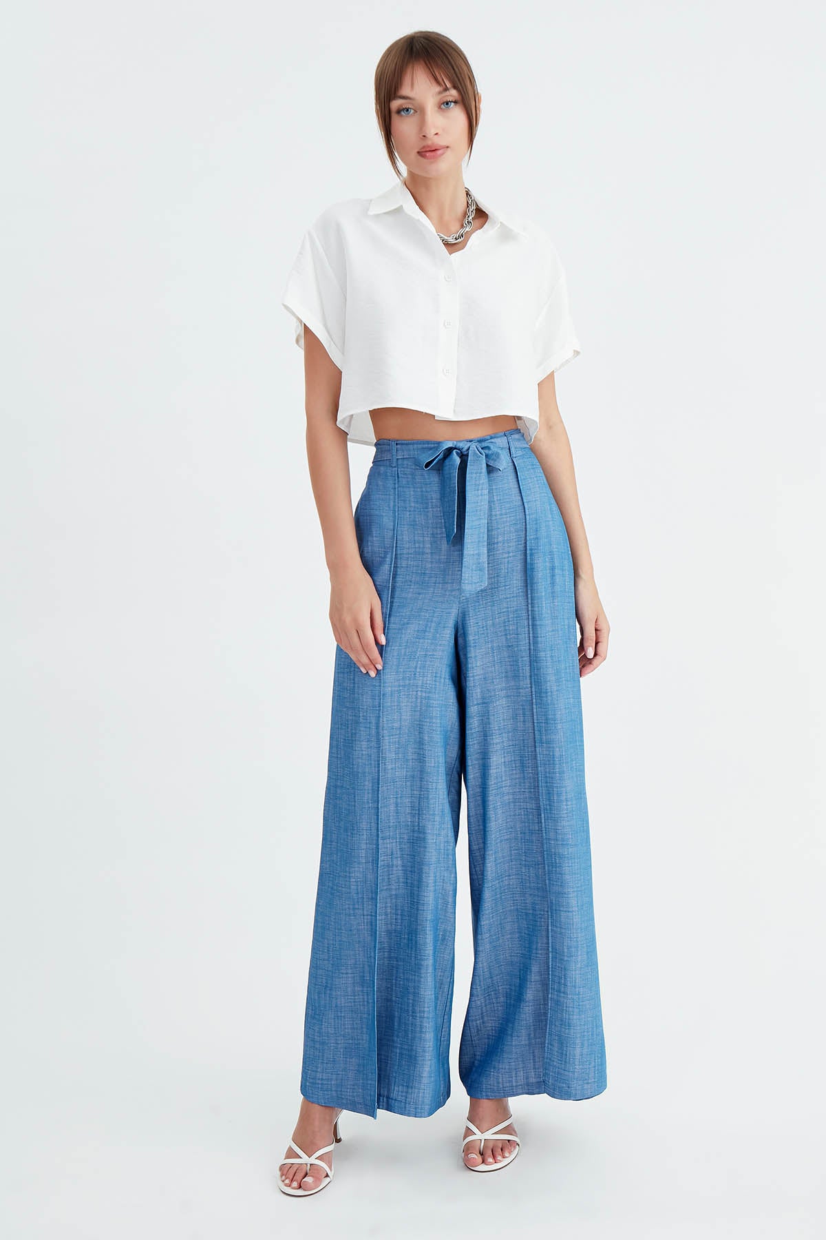 LOW SHOULDER CROP SHIRT