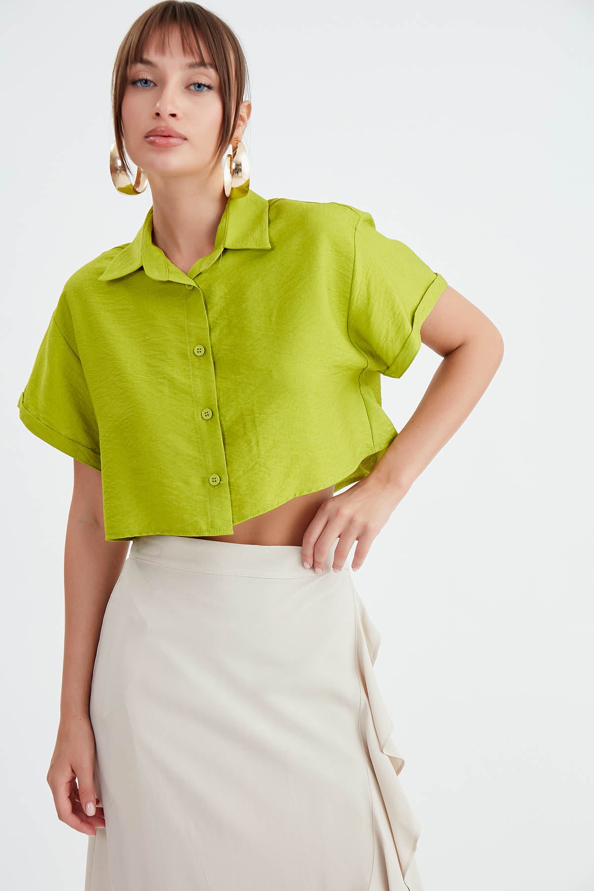 LOW SHOULDER CROP SHIRT