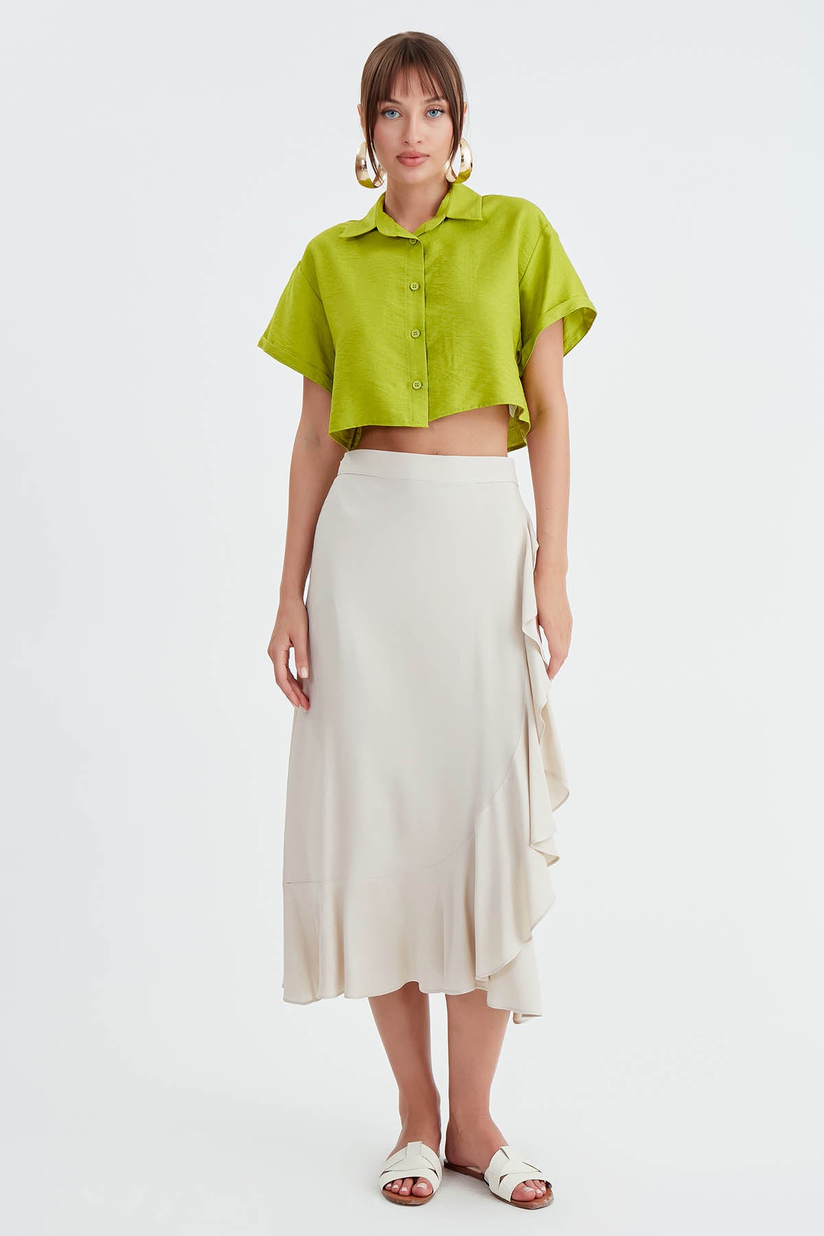 LOW SHOULDER CROP SHIRT