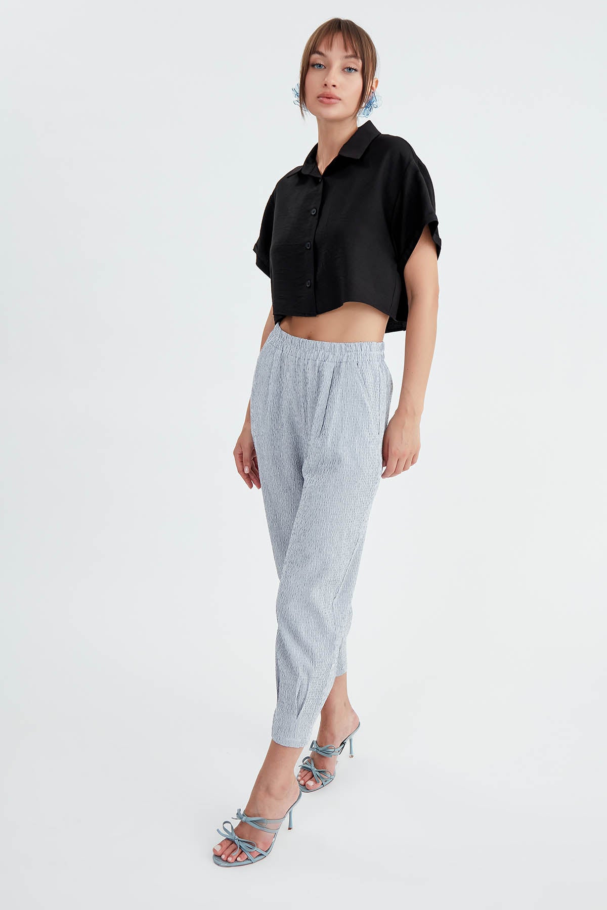 LOW SHOULDER CROP SHIRT