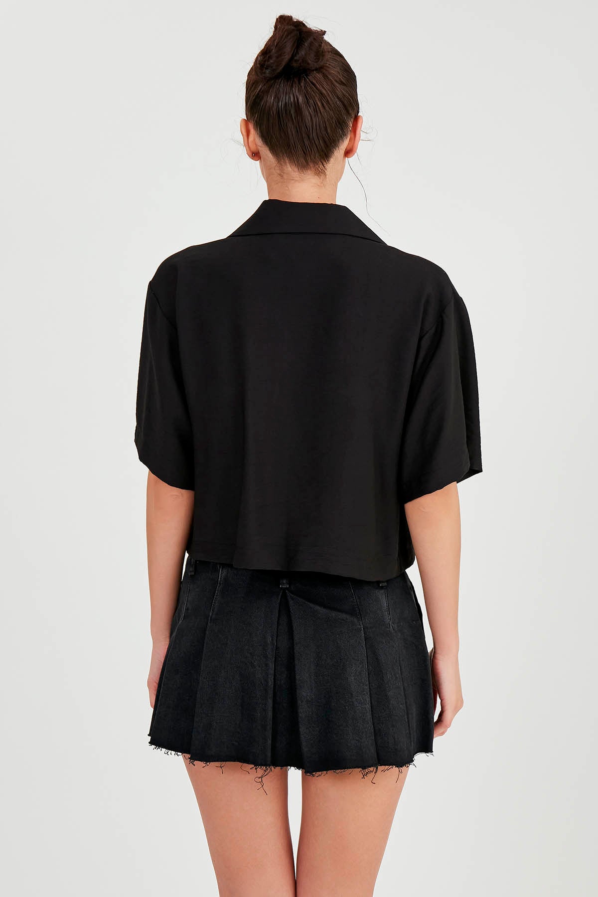 LOW SHOULDER LOOSE SHIRT