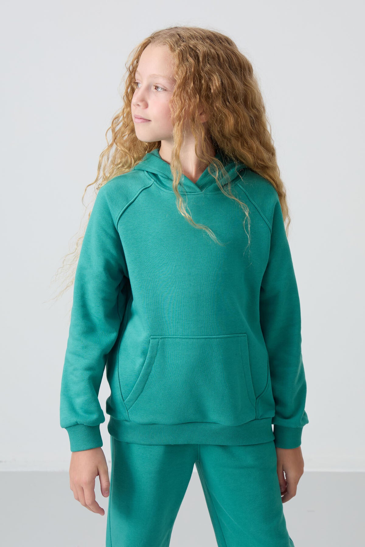 Cotton Fleece-Lined Soft Textured Standard Fit Embroidered Girls' Tracksuit Set - 75162