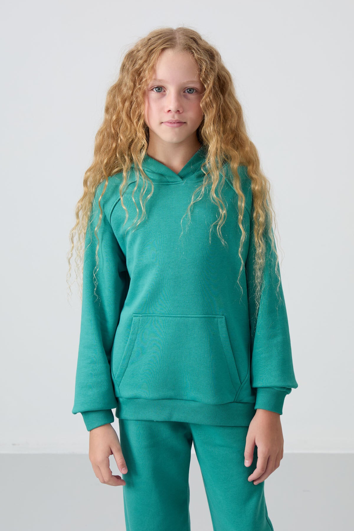 Cotton Fleece-Lined Soft Textured Standard Fit Embroidered Girls' Tracksuit Set - 75162