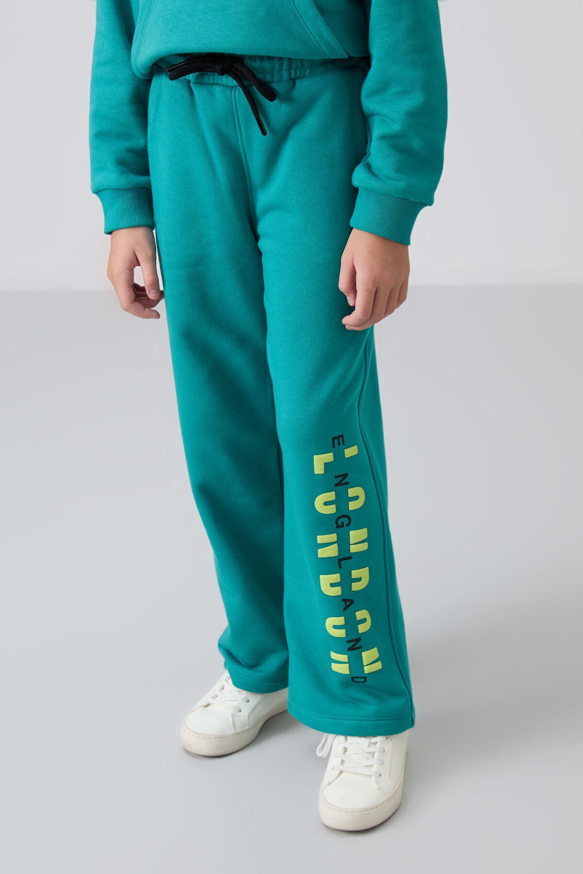 Cotton Fluffy Inside Soft Textured Oversize Printed Girls' Tracksuit Set - 75147