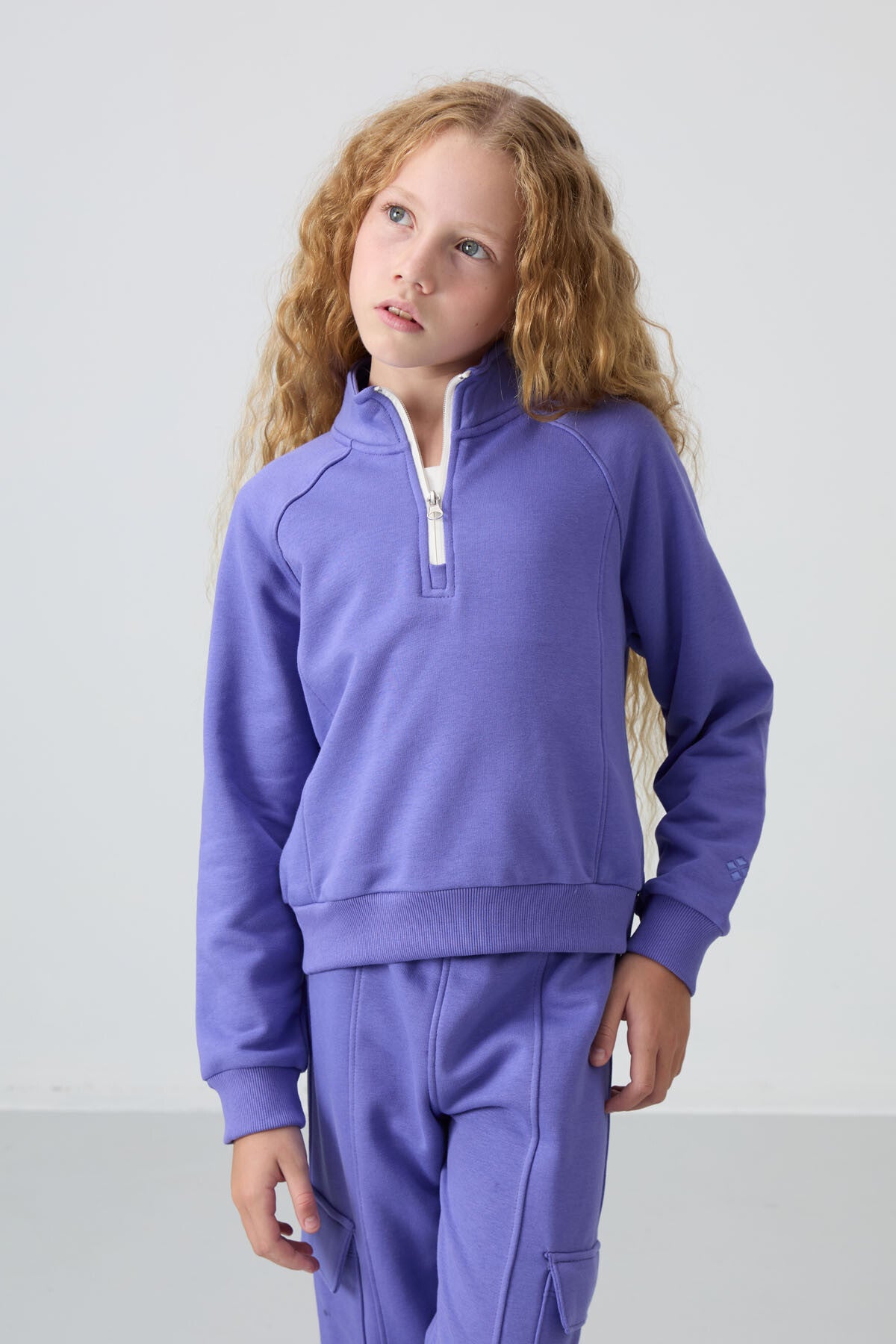 Plush Cotton Fleece-Lined Soft Textured Standard Fit Embroidered Girls' Tracksuit Set - 75159