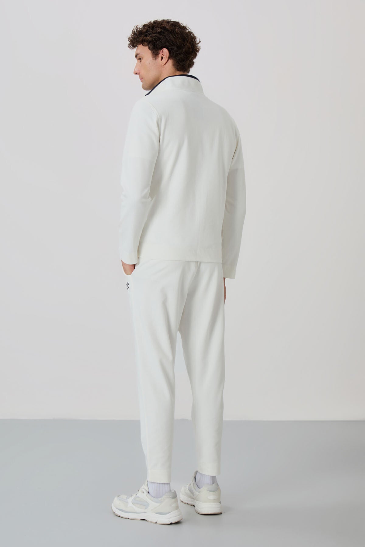 Carlos Ekru Standard Fit Men's Tracksuit Set - 85209