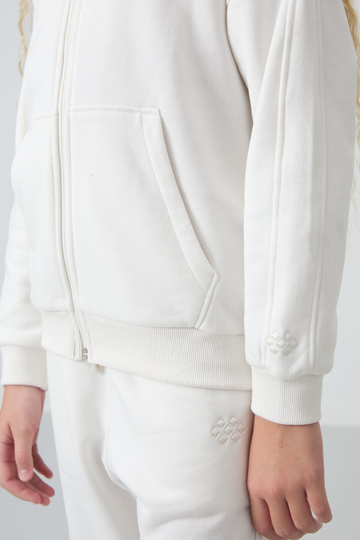 Light Beige Cotton Fleece-Lined Soft Textured Standard Fit Embroidered Girls' Tracksuit Set - 75148