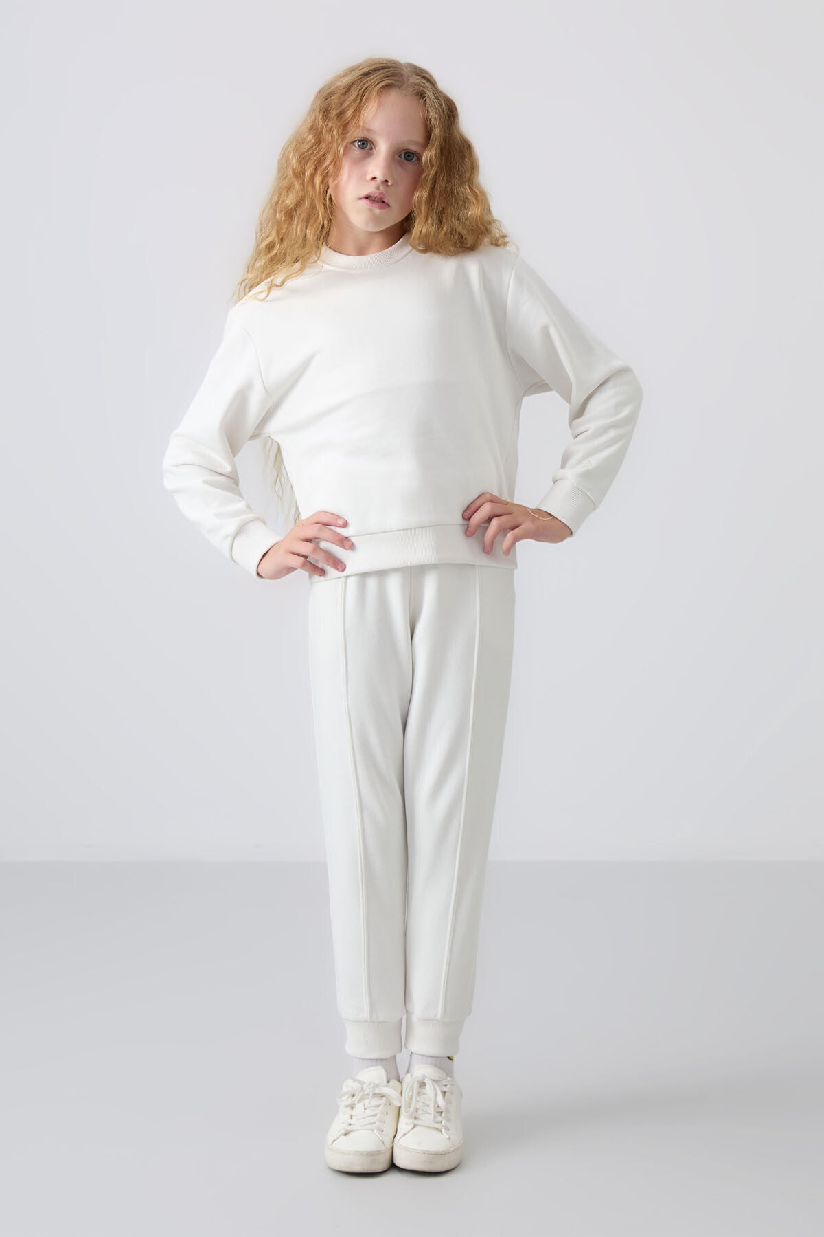 Ecru Cotton Fleece-Lined Soft Textured Oversize Embroidered Girls' Tracksuit Set - 75145