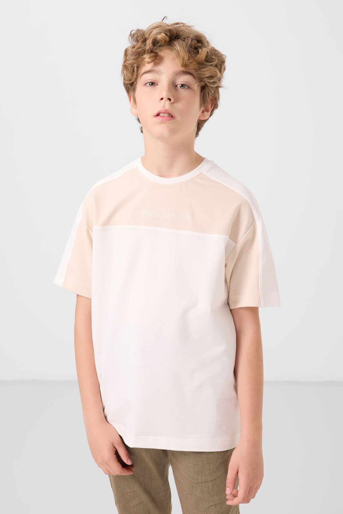 Oversize Fit embroidered T-Shirt - 11290