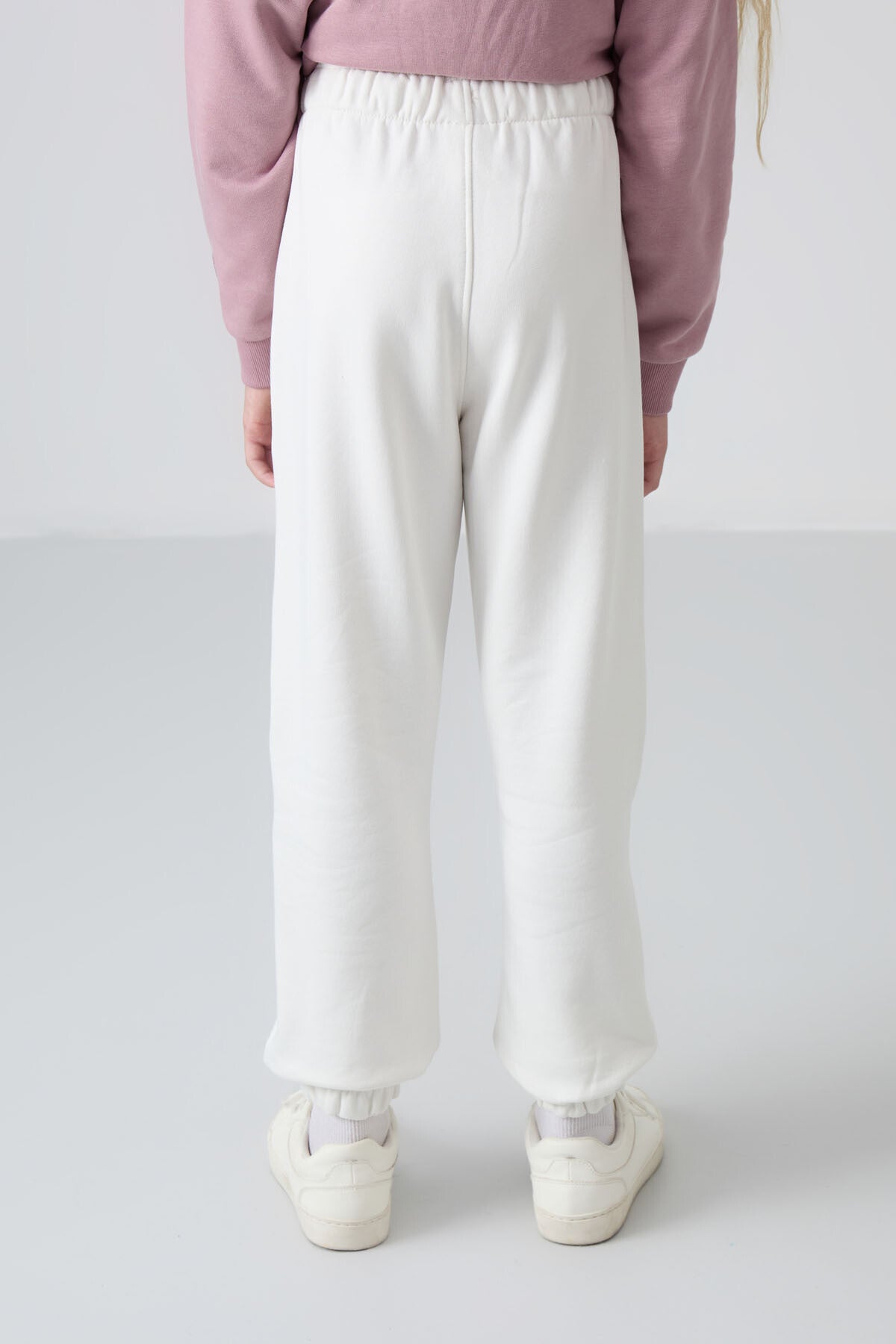 Ecru Cotton-Lined Fleece-Lined Soft Textured Standard Fit Embroidered Girls' Tracksuit Bottom - 75158