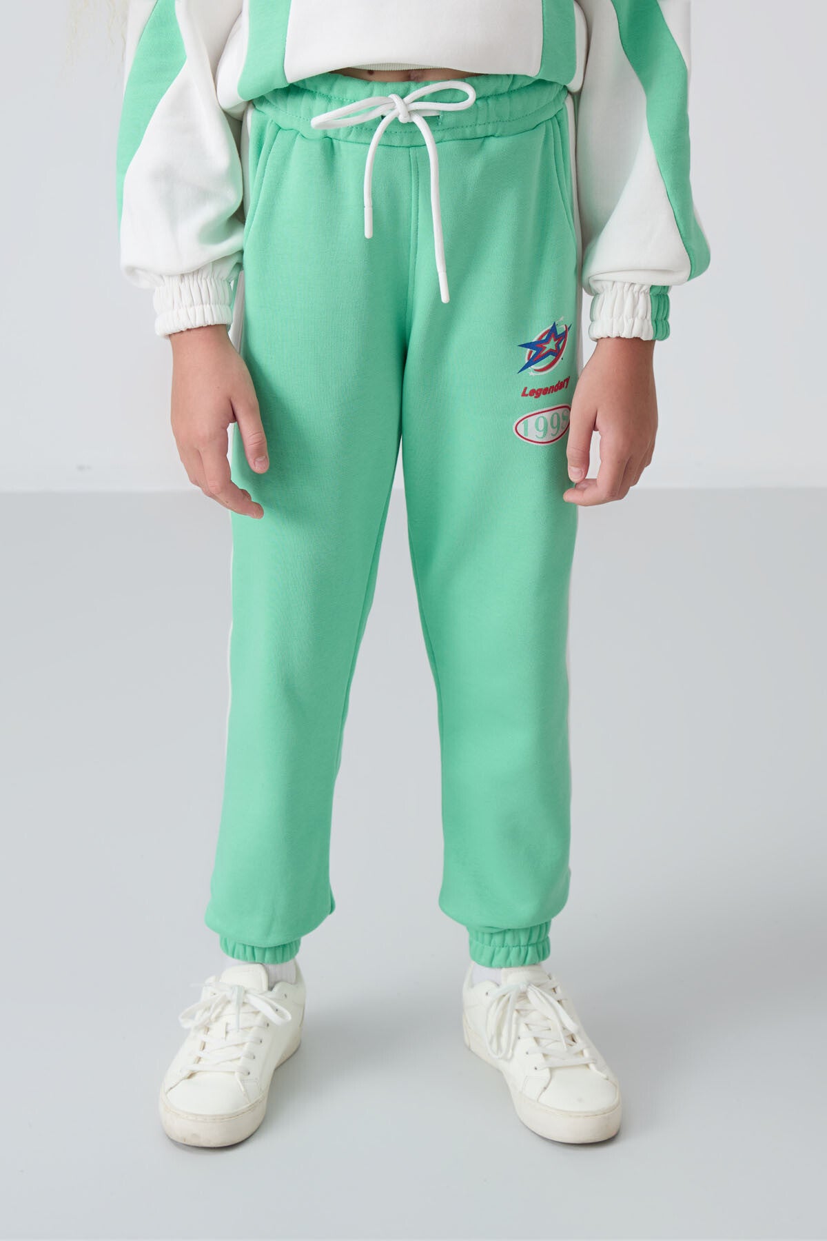 Ecru- Green Cotton Fleece-Lined Soft Textured Standard Fit Printed Girls' Tracksuit Set - 75166
