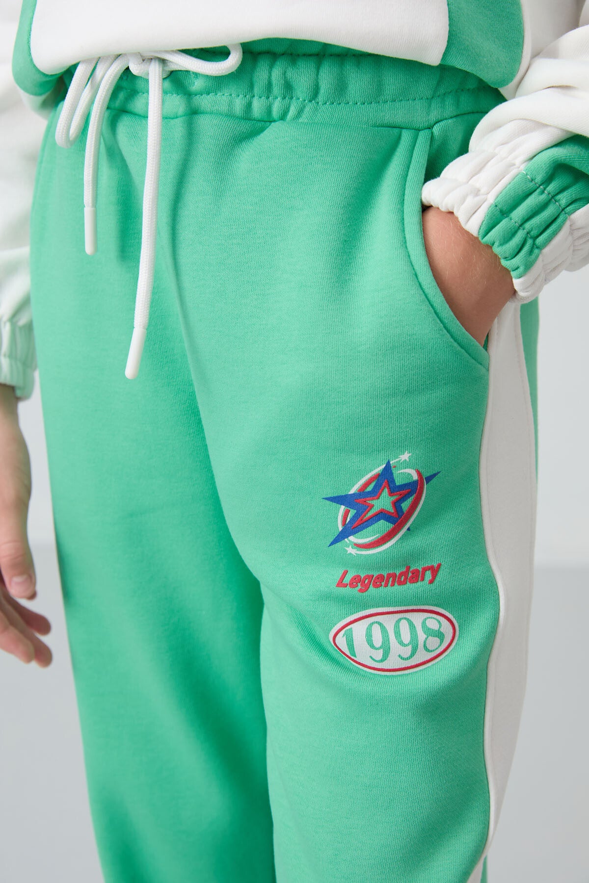Ecru- Green Cotton Fleece-Lined Soft Textured Standard Fit Printed Girls' Tracksuit Set - 75166
