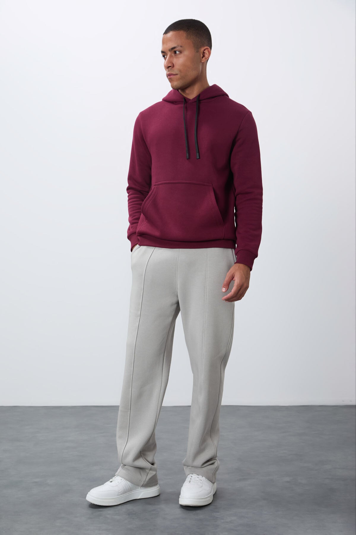 Purple Cotton Thick Fleece-Lined Soft Textured Comfort Fit Embroidered Men's Sweatshirt - 88419