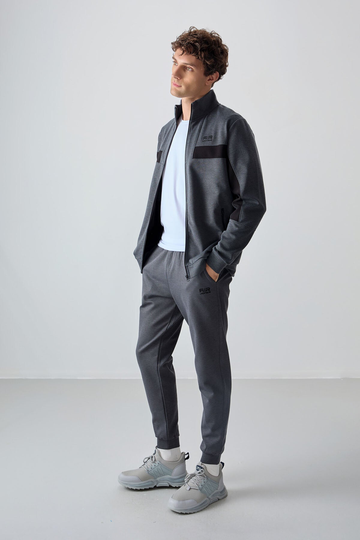Dark Grey Textured Surface Standard Fit Embroidered Men's Tracksuit Set - 85248
