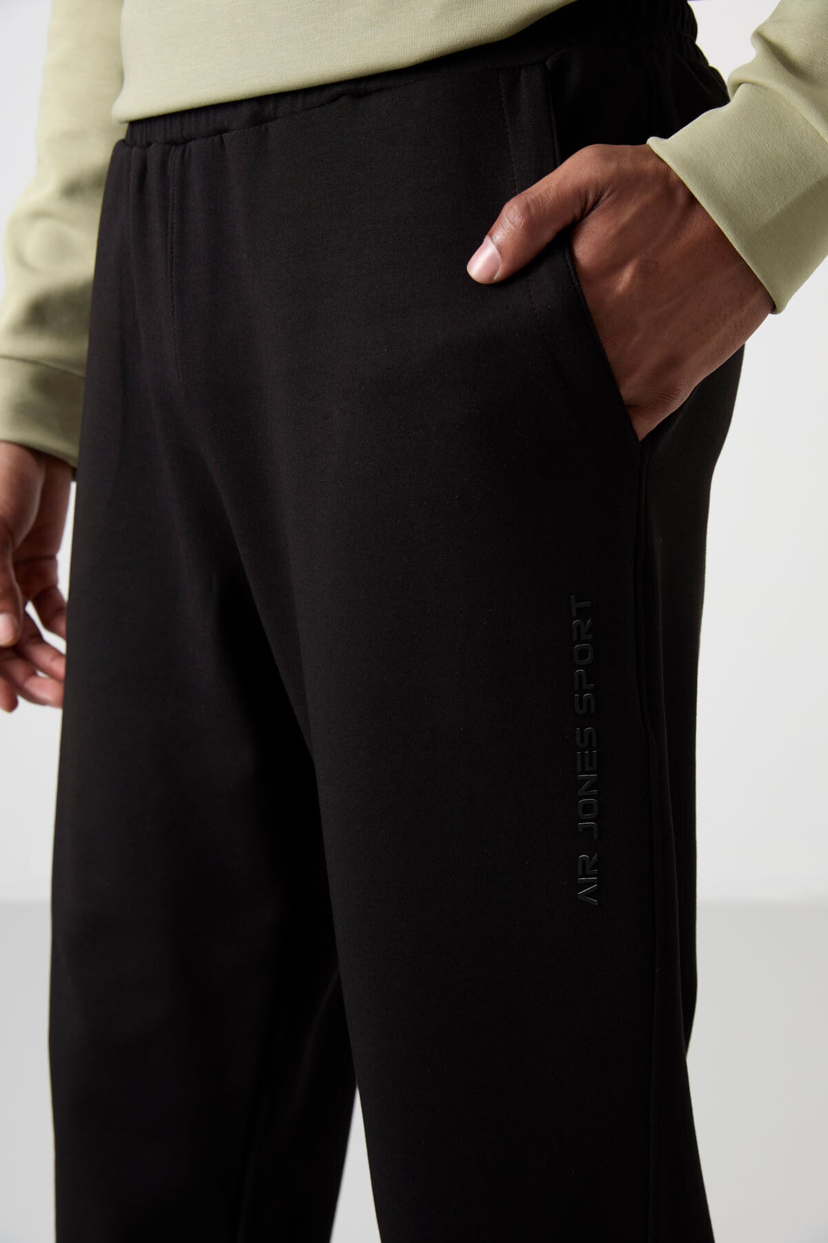 Khaki - Black Cotton Thick Soft Textured Comfort Fit Printed Men's Tracksuit Set - 85253