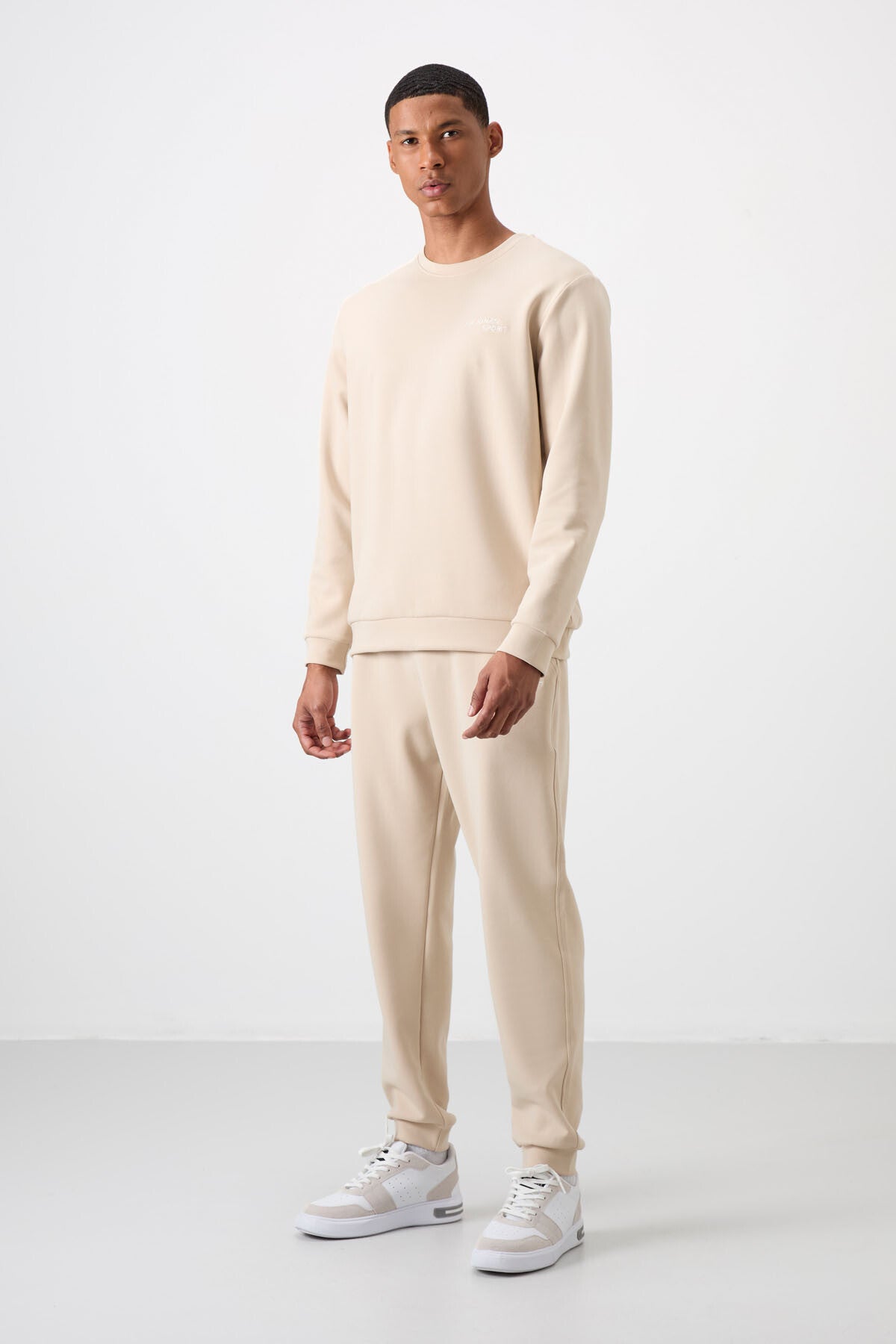 Cotton Thick Soft Textured Comfort Fit Embroidered Men's Tracksuit Set - 85254