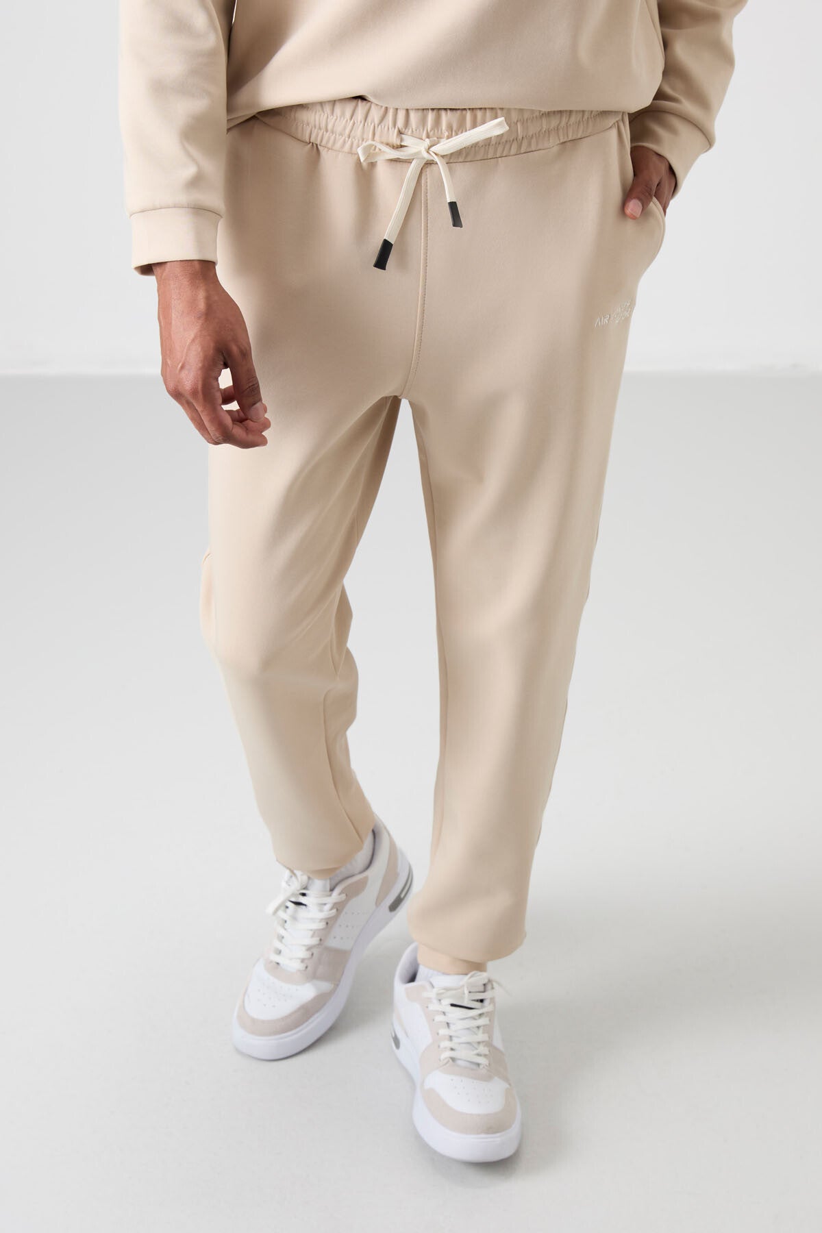 Cotton Thick Soft Textured Comfort Fit Embroidered Men's Tracksuit Set - 85254