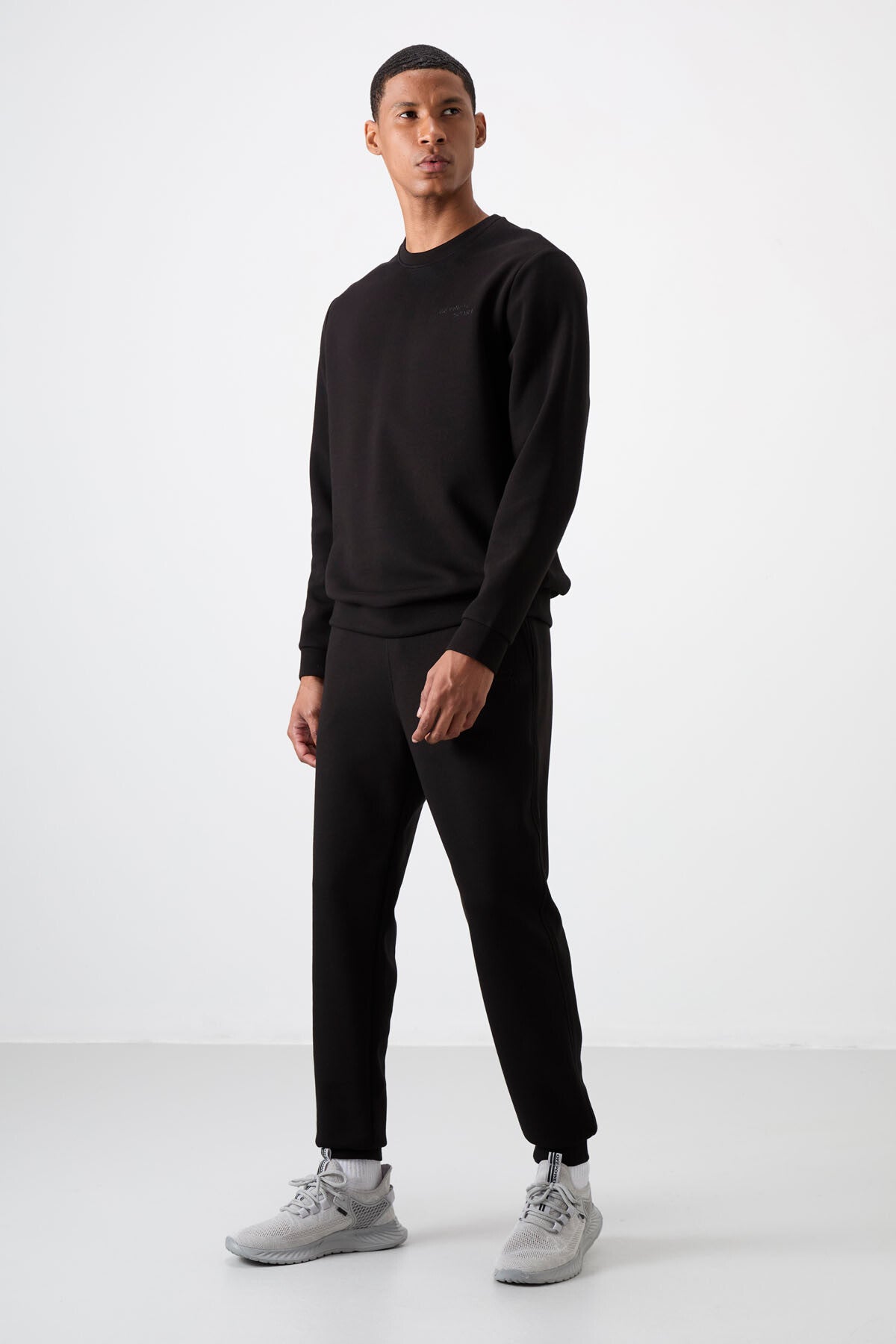 Black - Black Cotton Thick Soft Textured Comfort Fit Embroidered Men's Tracksuit Set - 85254