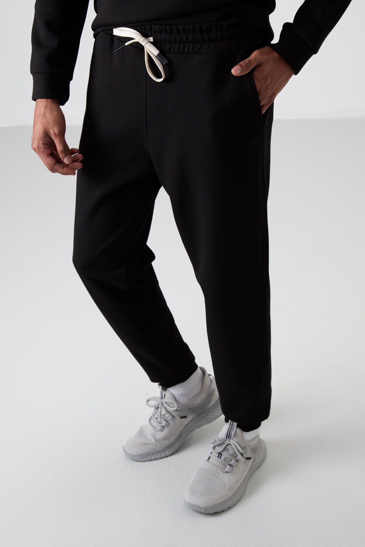 Black - Black Cotton Thick Soft Textured Comfort Fit Embroidered Men's Tracksuit Set - 85254