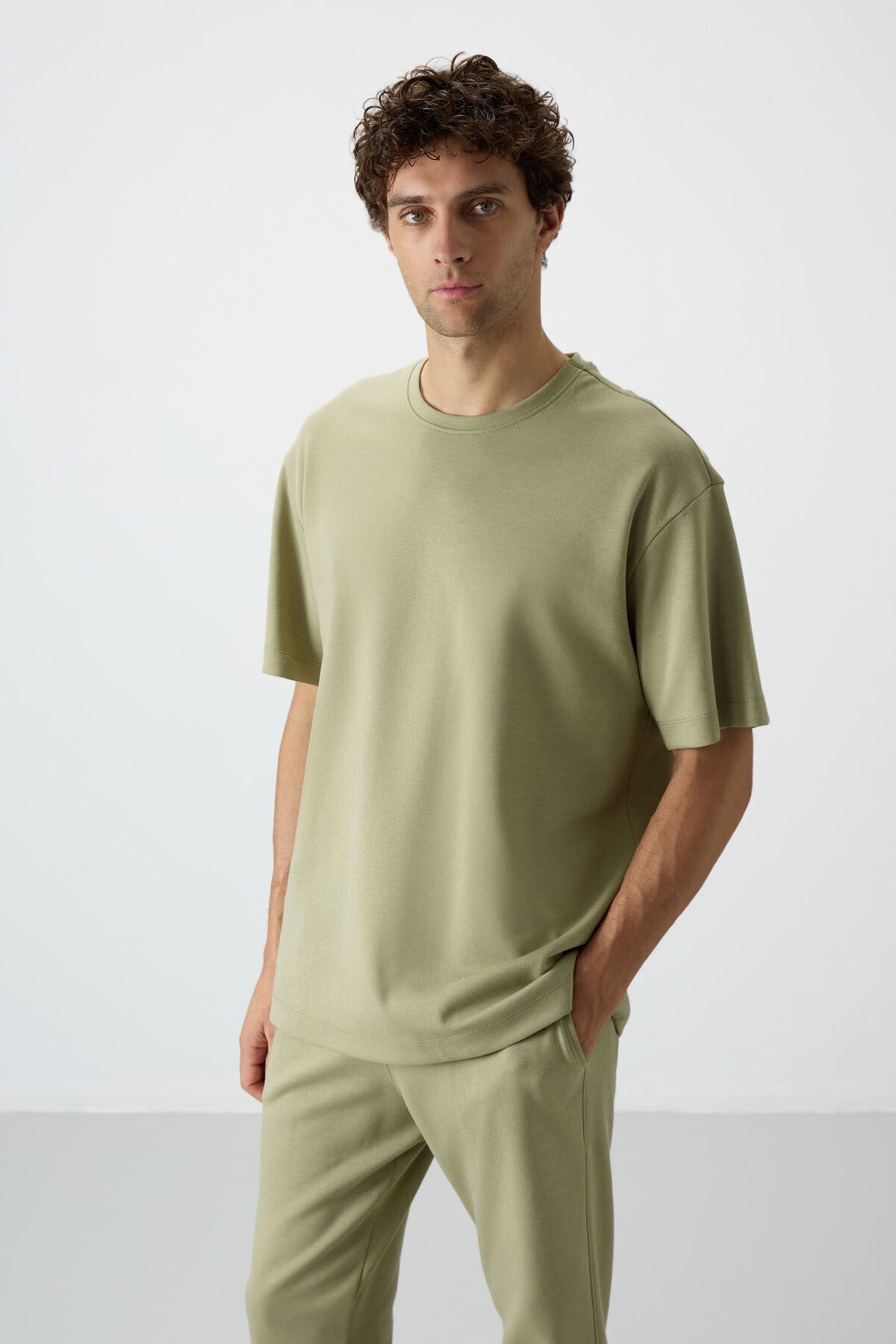 Oversize Fit Basic Men Tracksuit Set - 85251