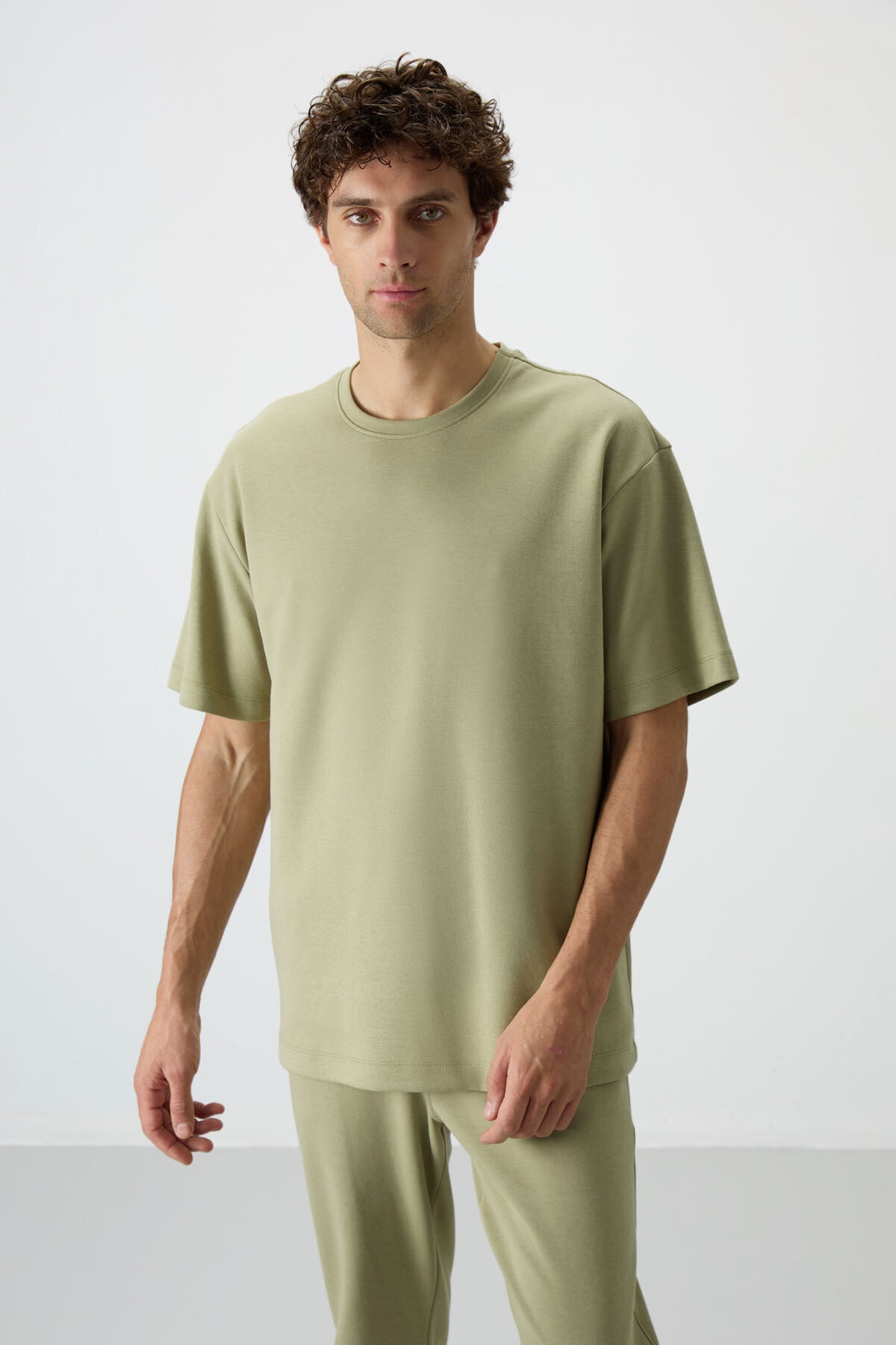 Oversize Fit Basic Men Tracksuit Set - 85251