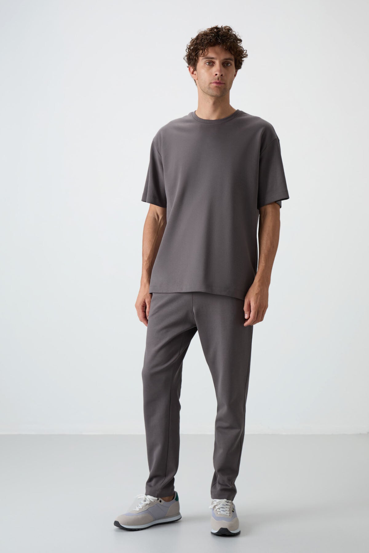 Dark Grey Cotton Thick Soft Textured Oversize Fit Basic Men's Tracksuit Set - 85251
